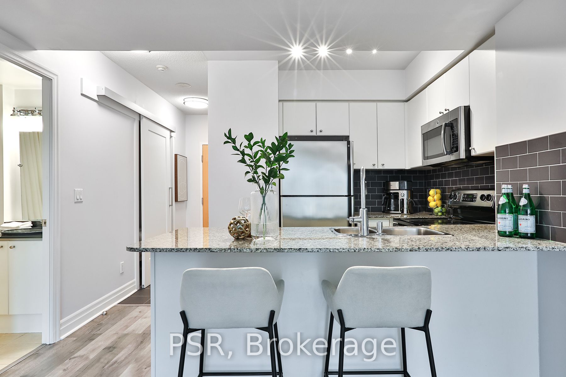 Listing 14042 Image