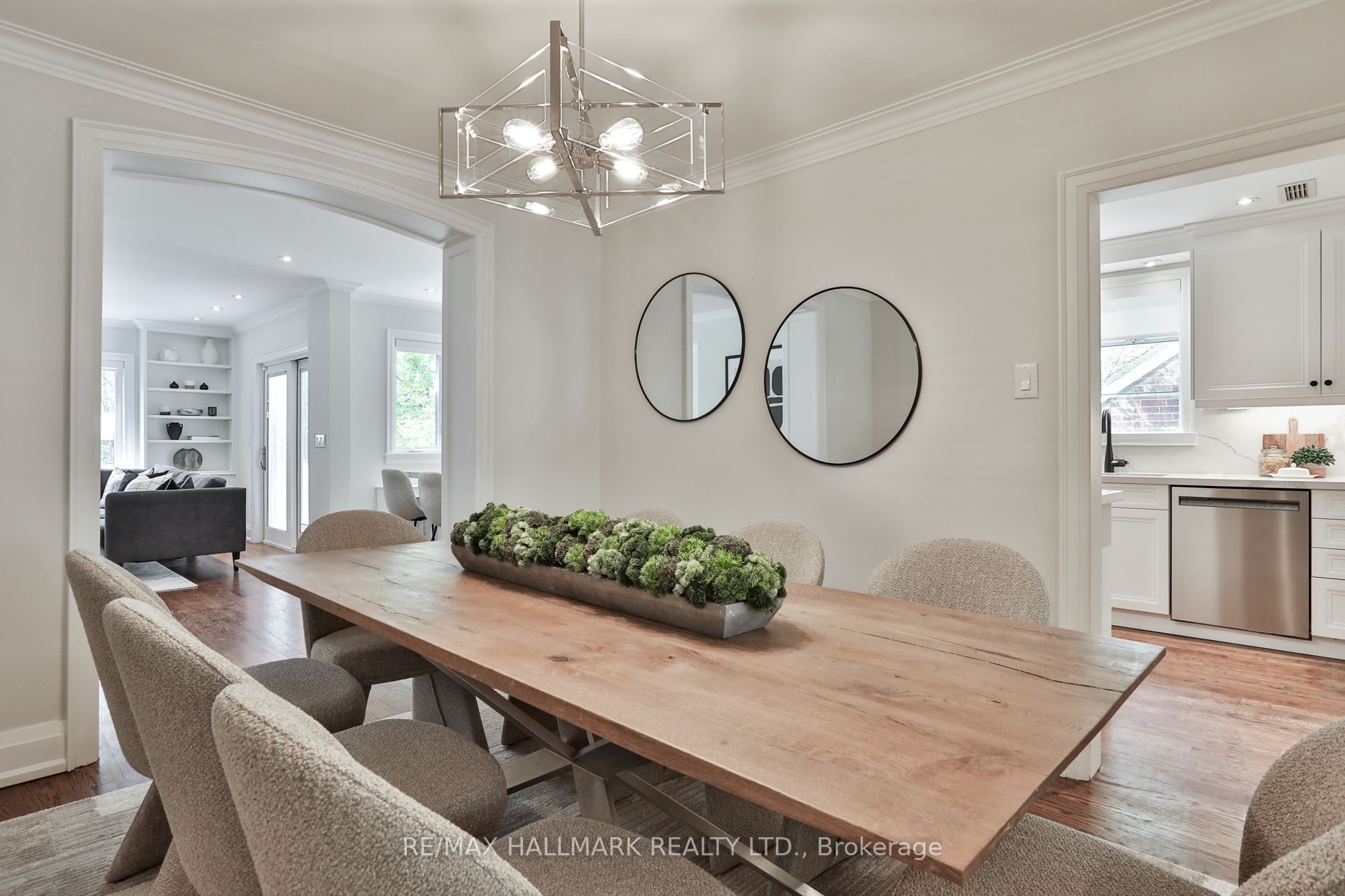 Listing 8199 Image