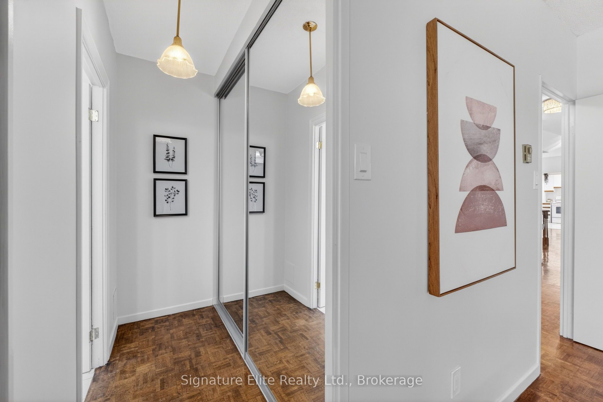 Listing 9572 Image