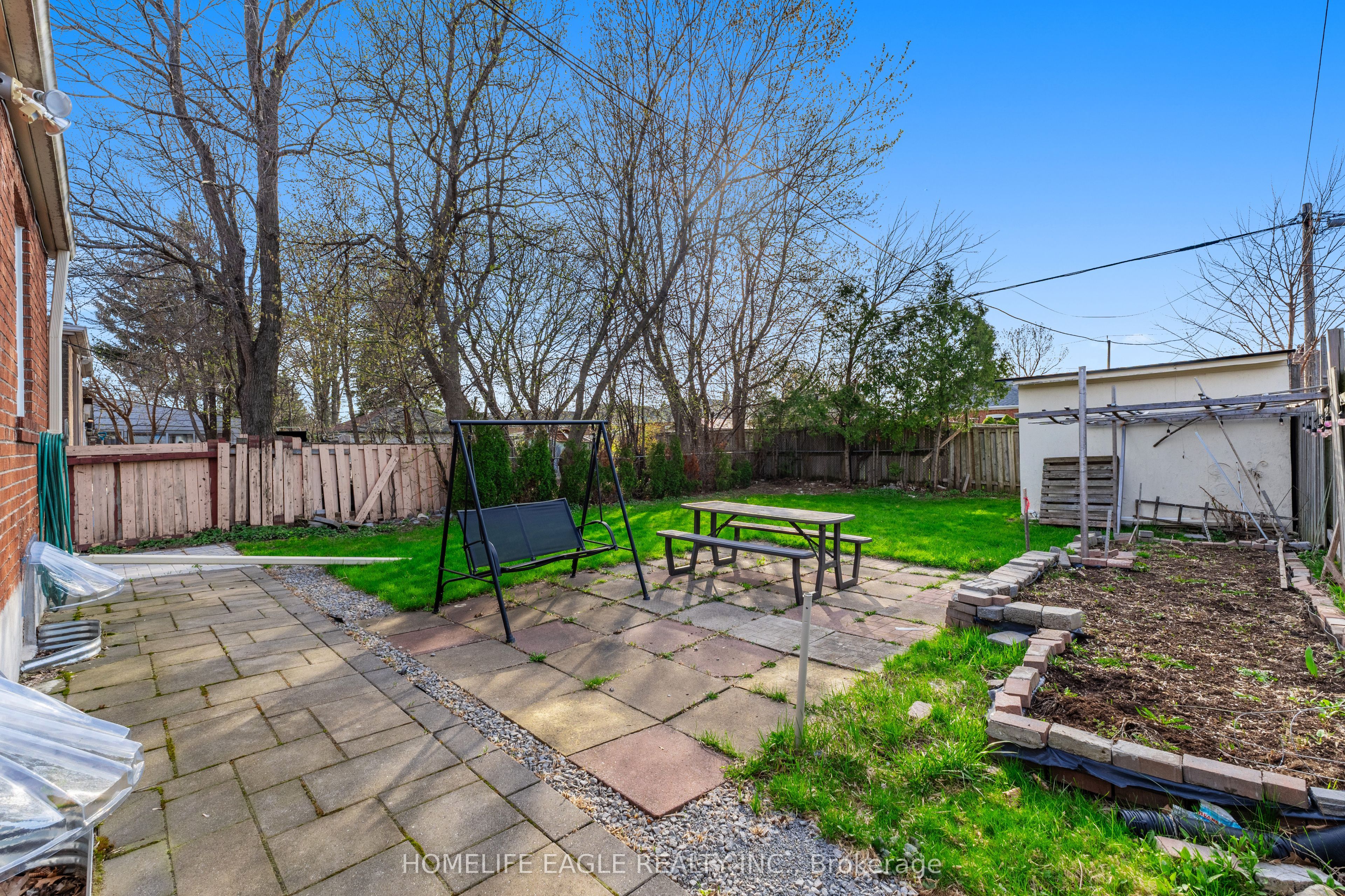 Listing 427 Image