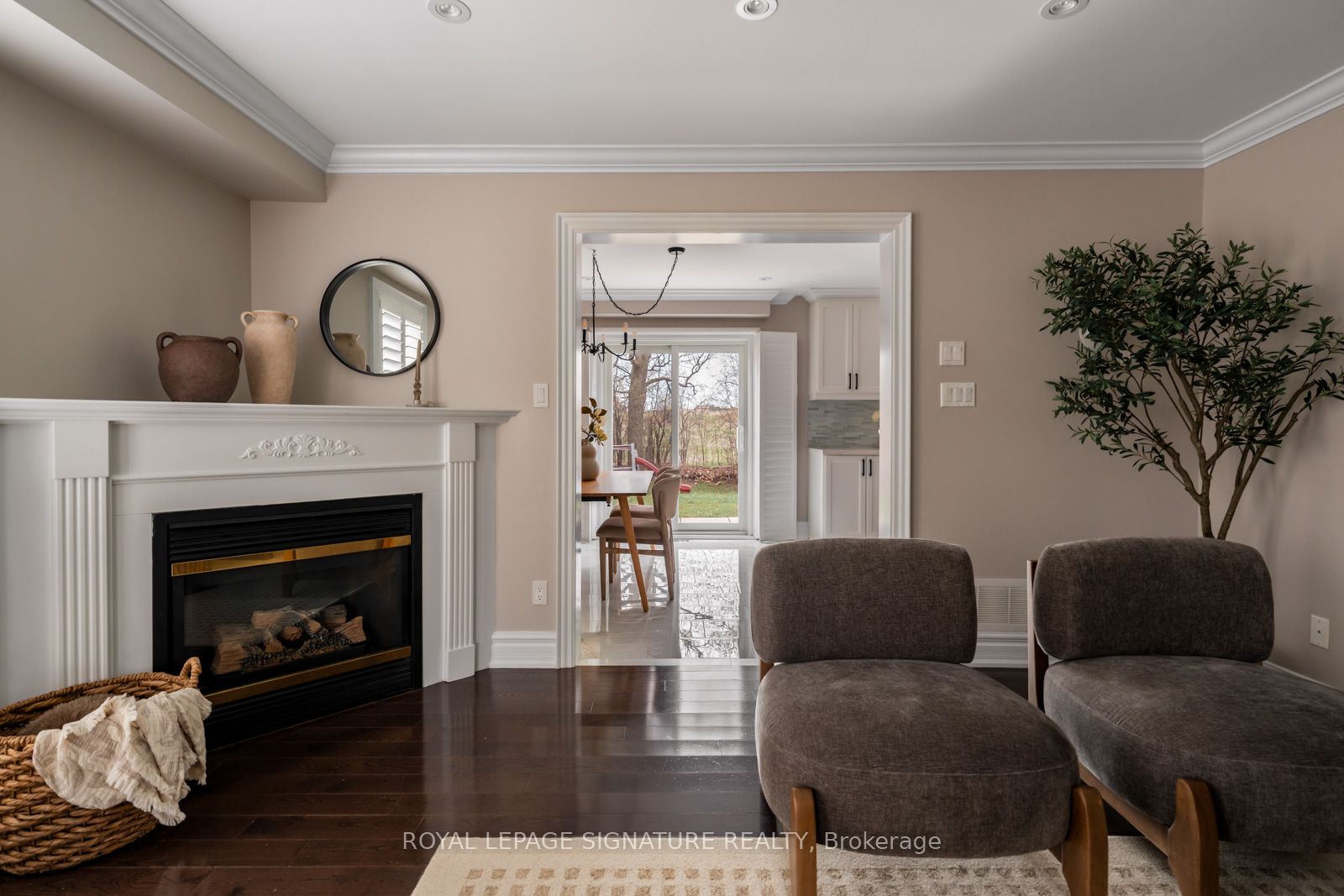 Listing 19040 Image