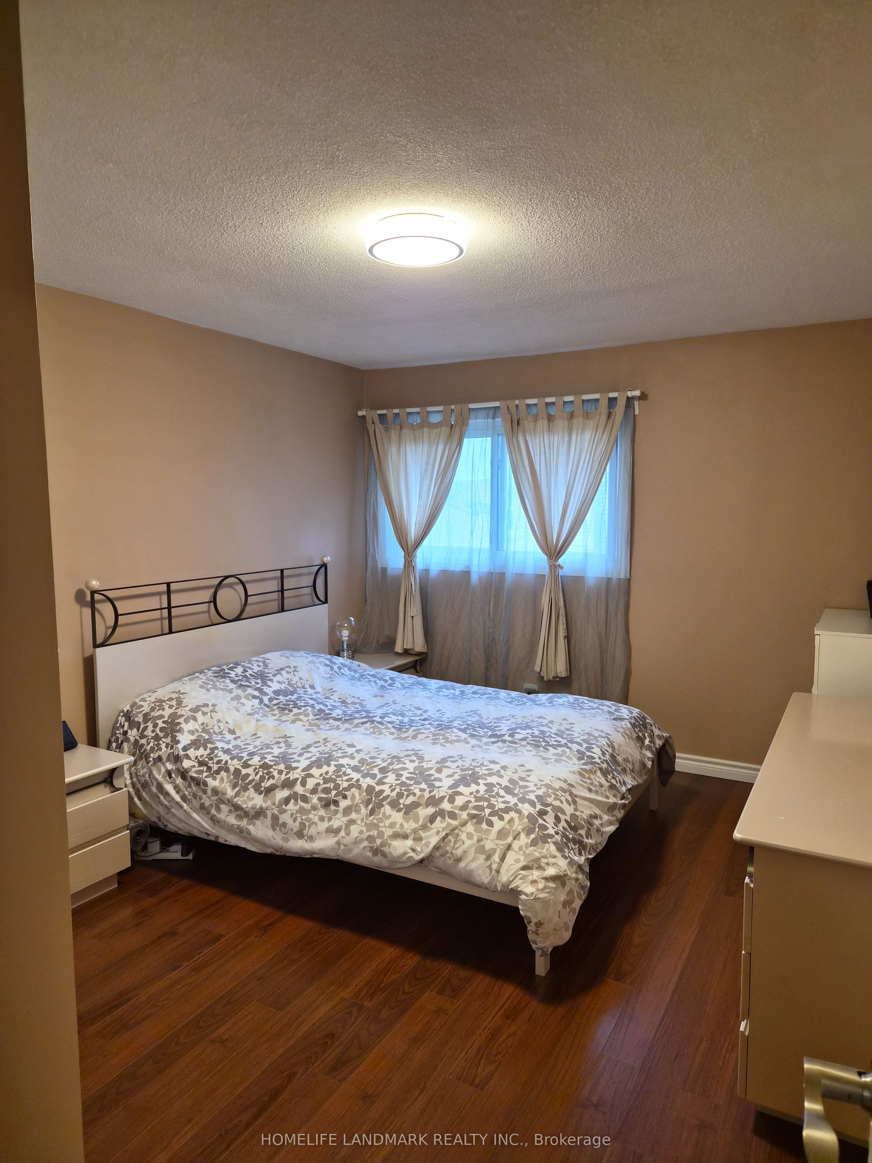 Listing 6897 Image