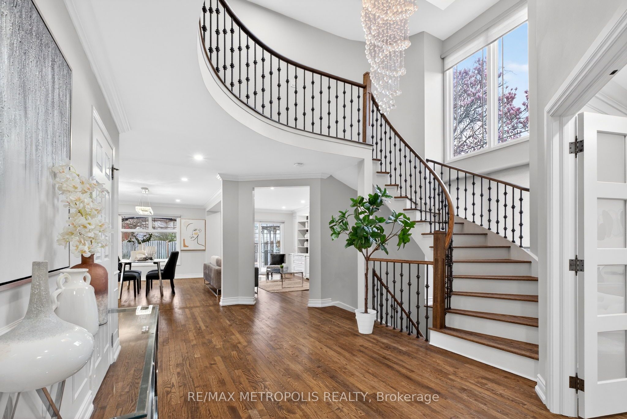 Listing 13045 Image