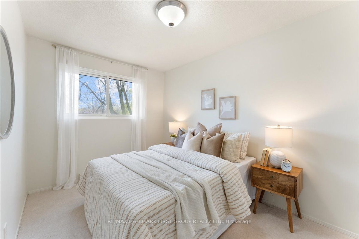 Listing 12104 Image