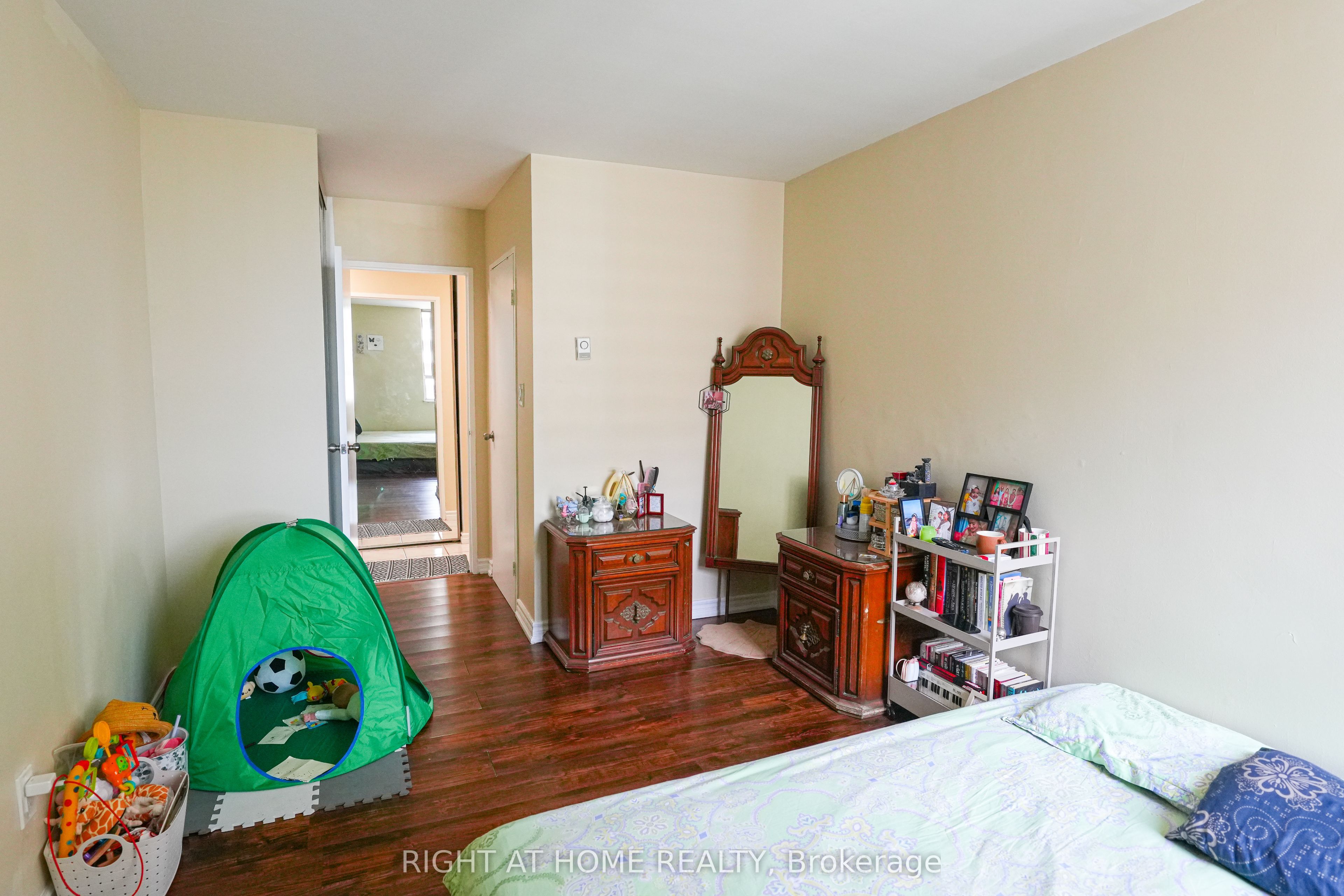 Listing 12620 Image