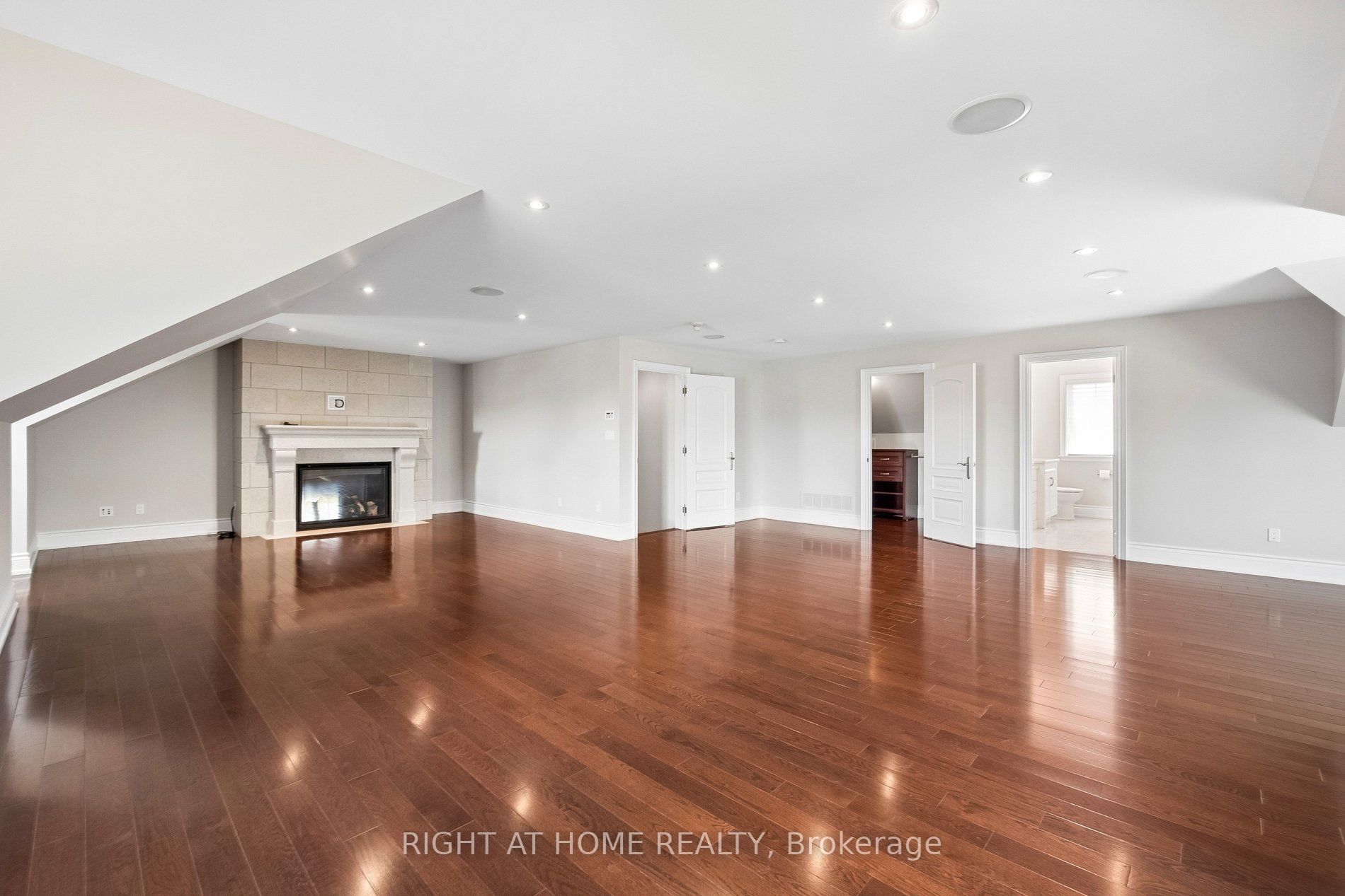Listing 12910 Image