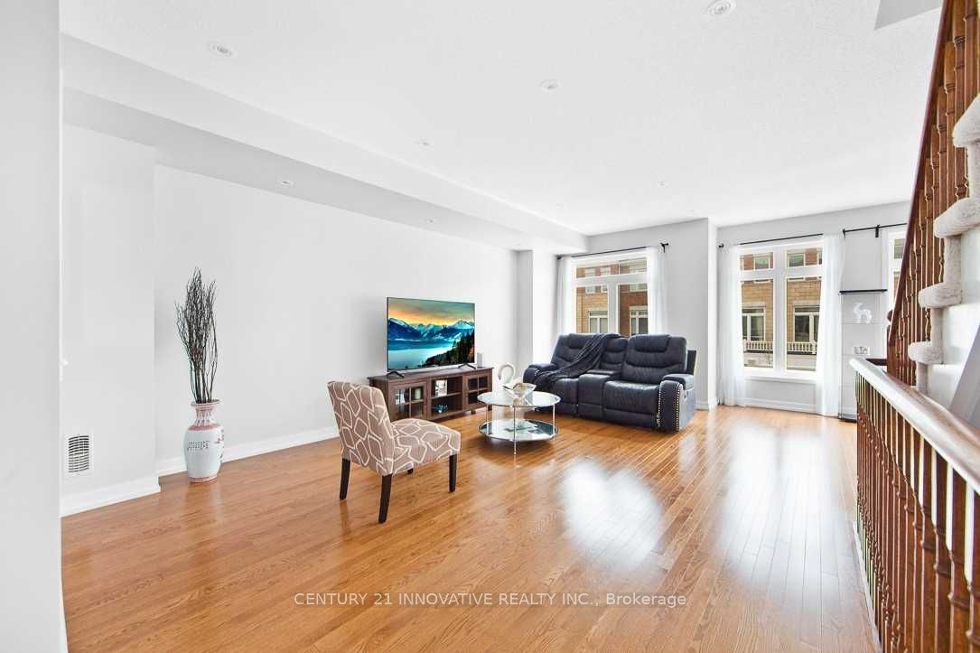 Listing 9835 Image