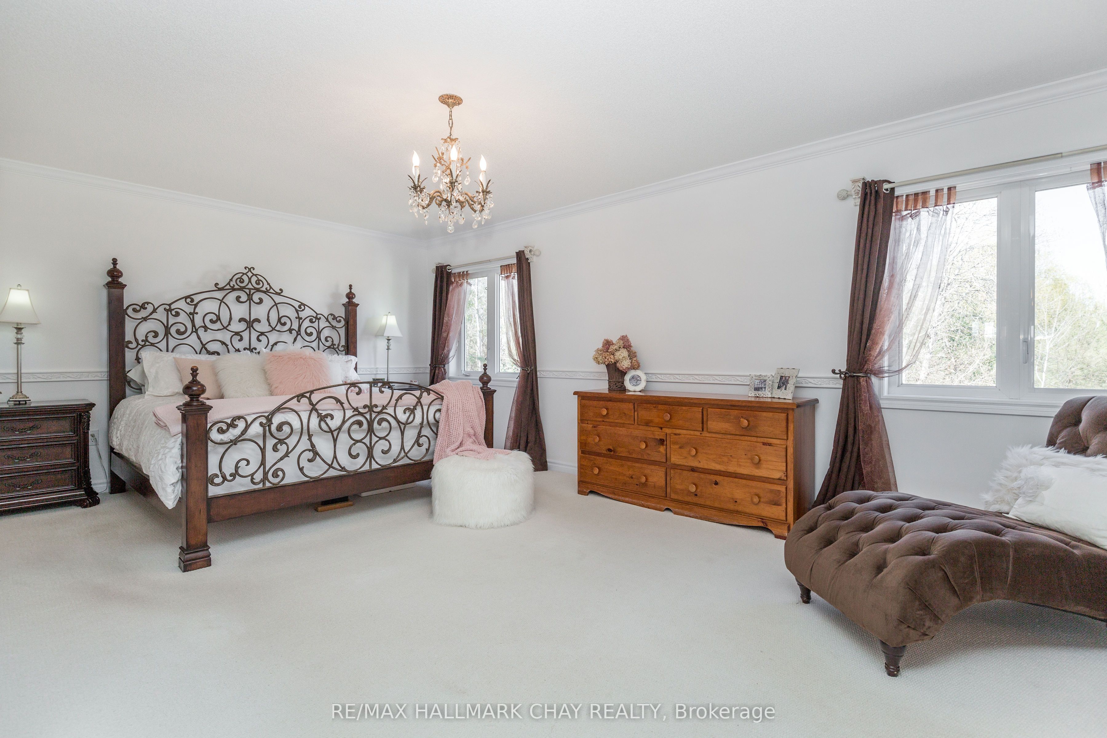 Listing 7084 Image