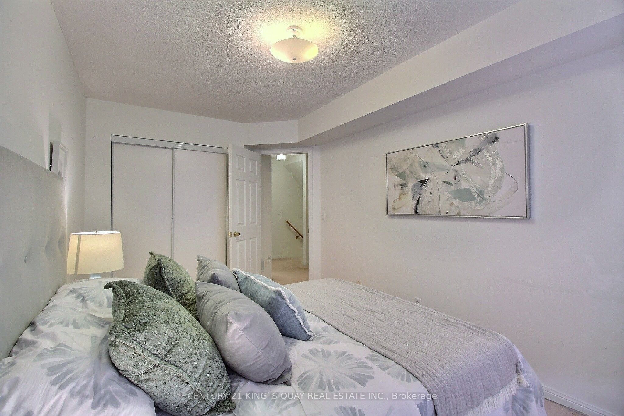 Listing 8972 Image