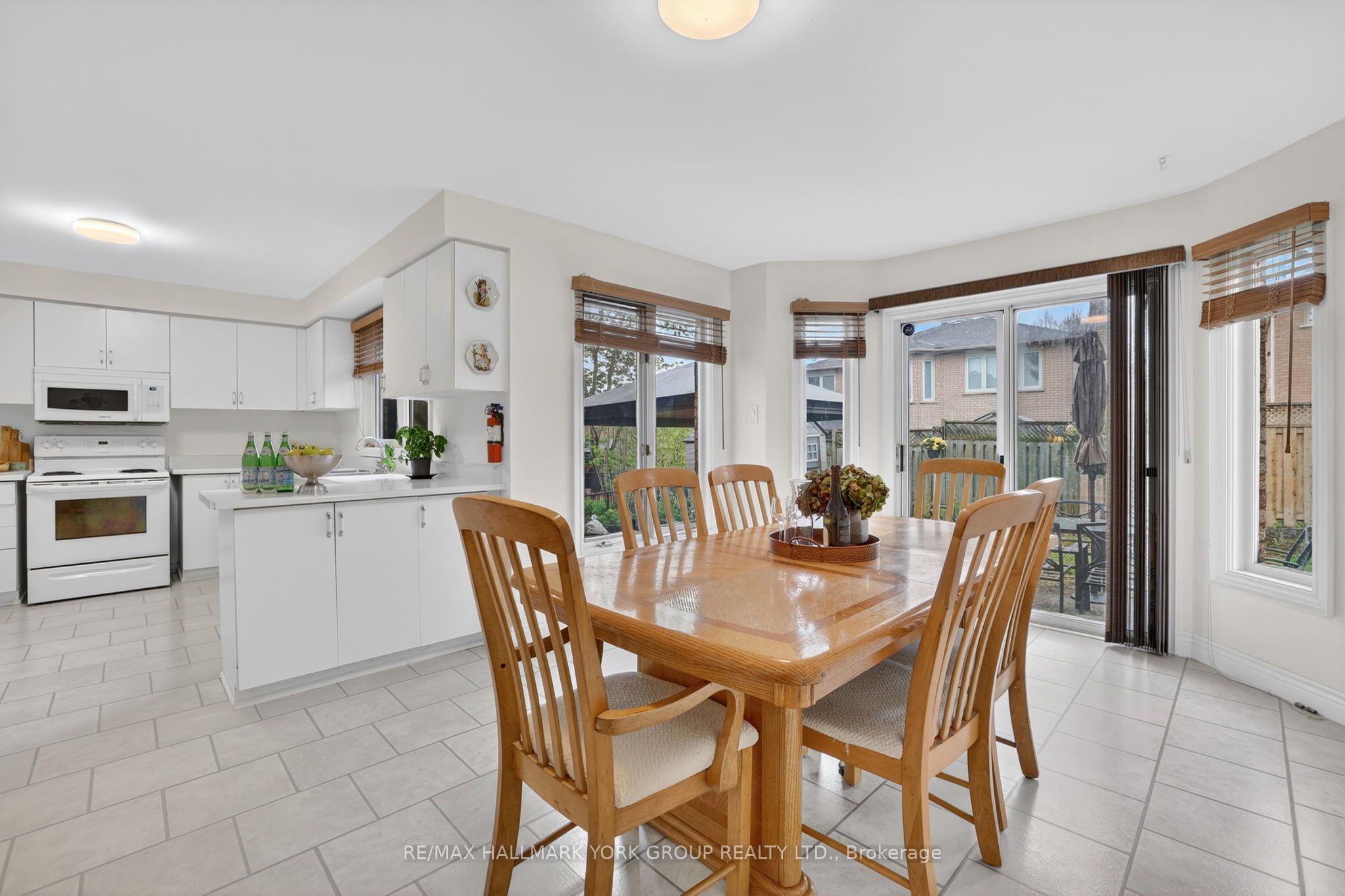 Listing 11209 Image