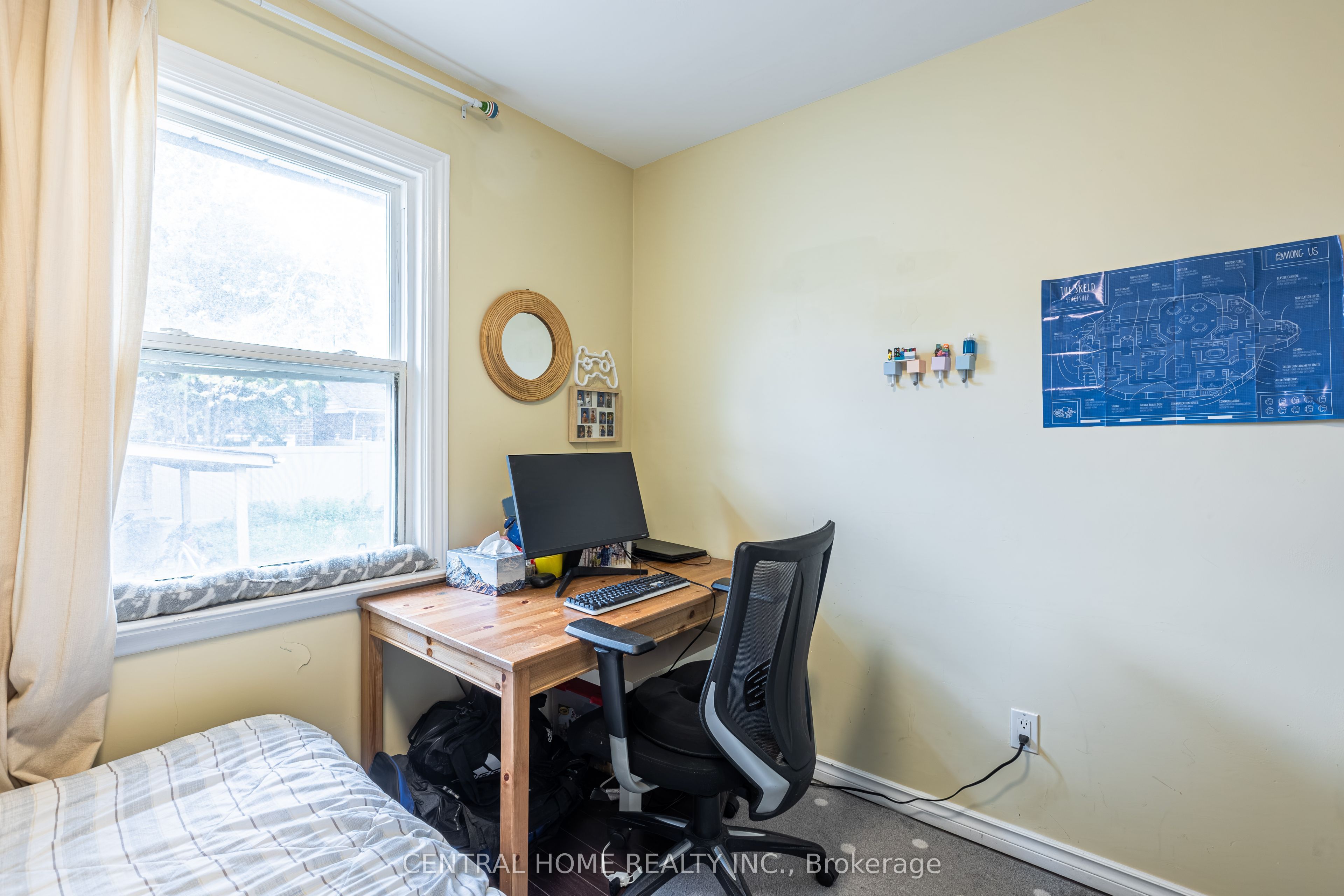 Listing 12027 Image