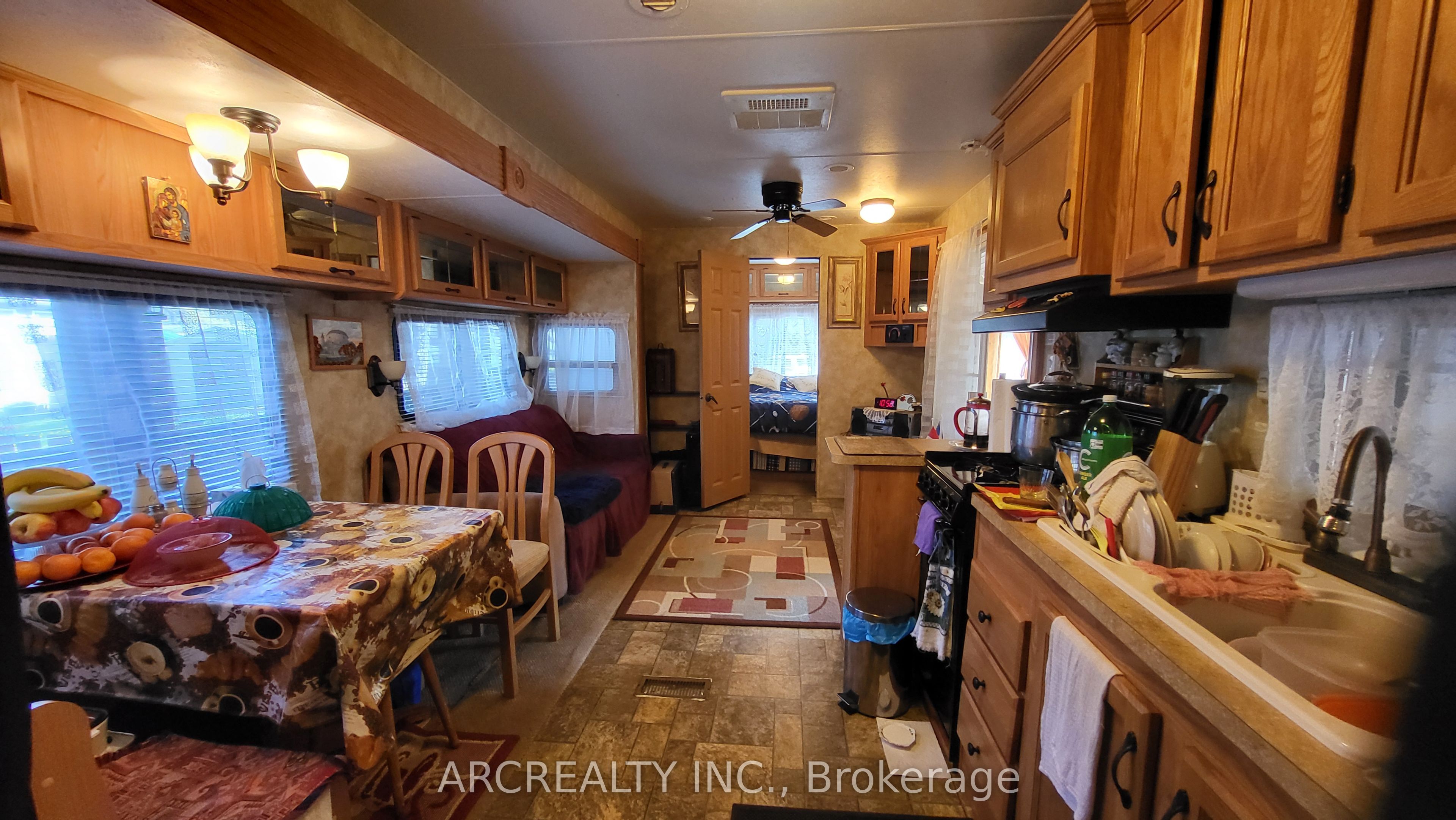Listing 8256 Image