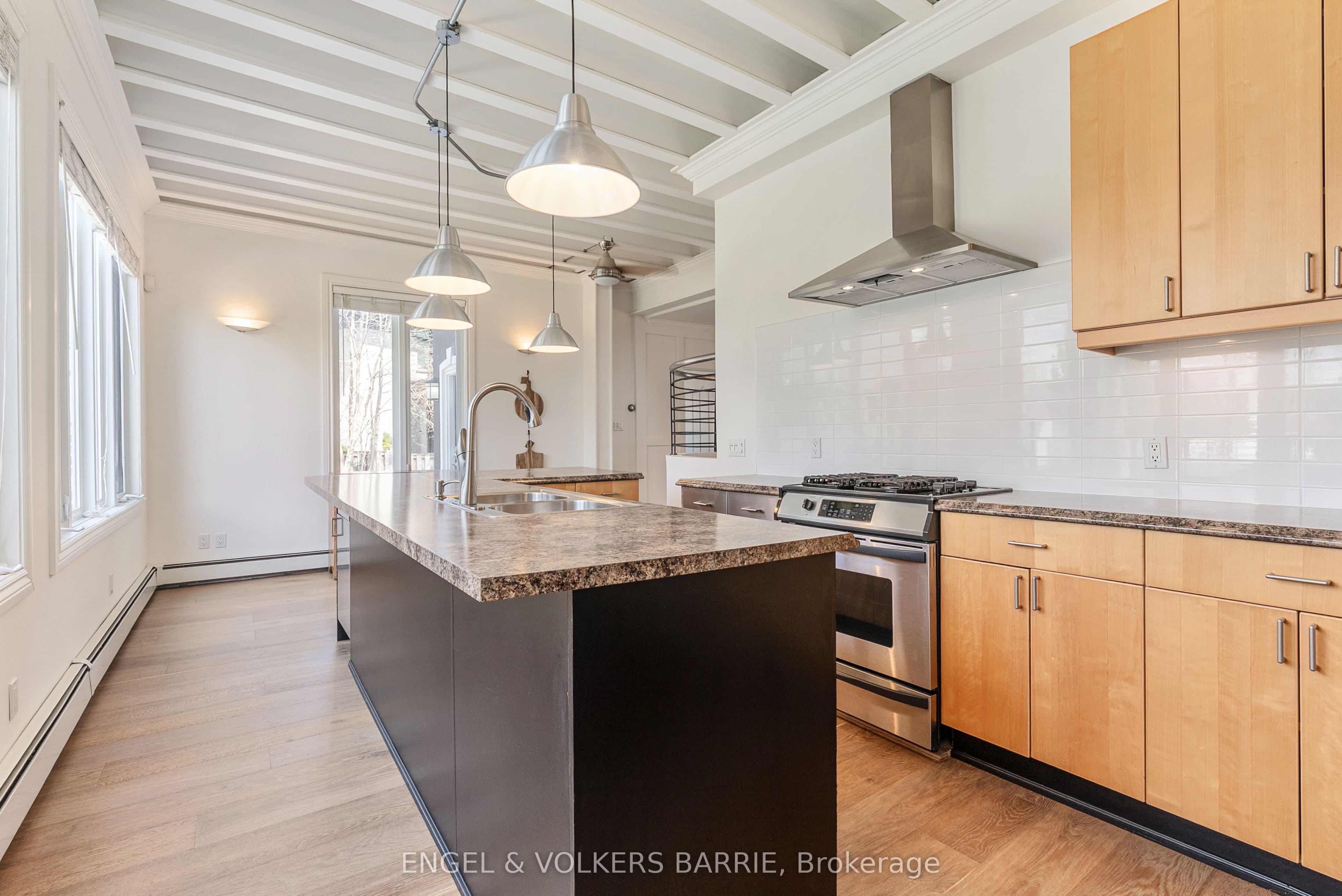 Listing 19204 Image