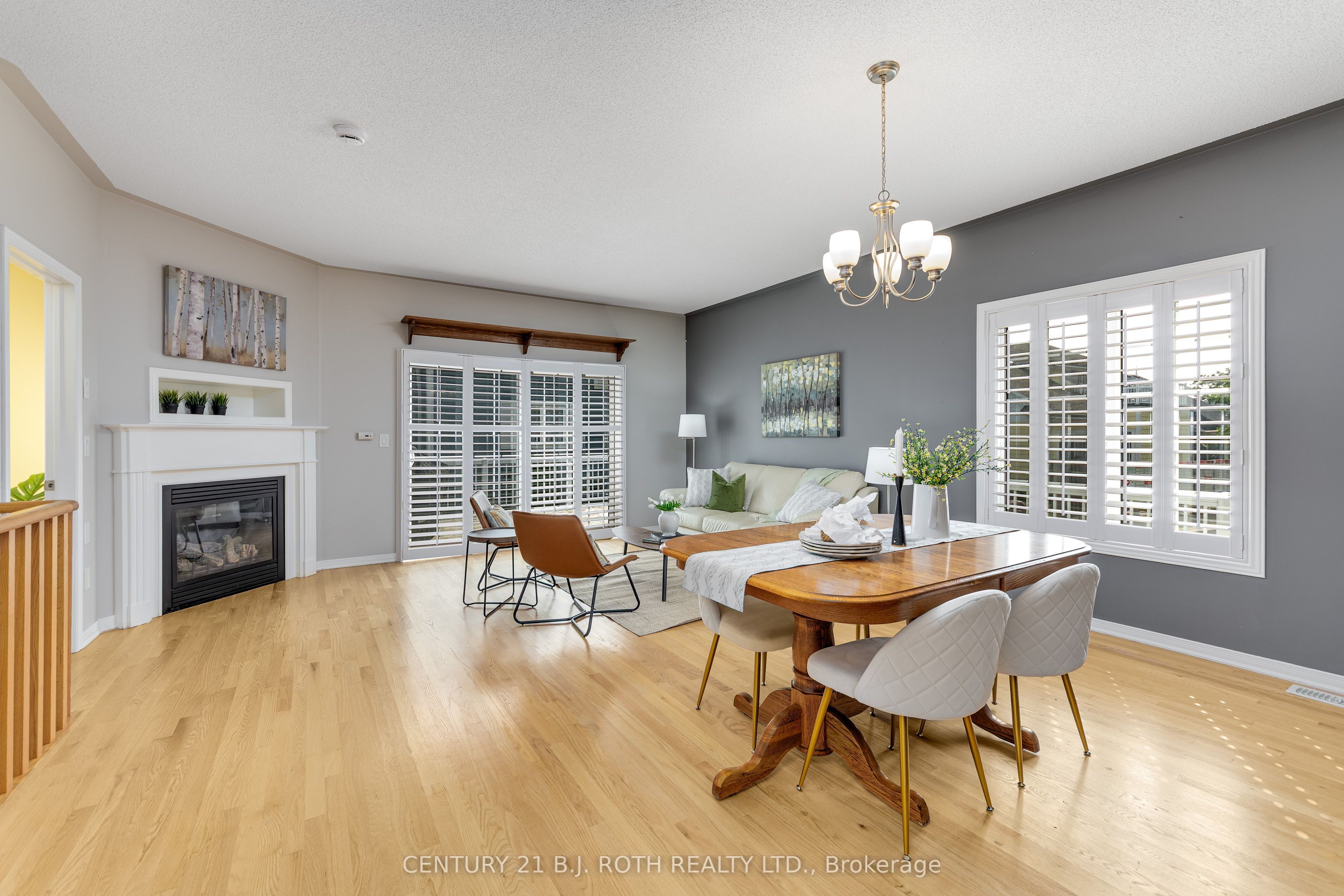 Listing 8444 Image