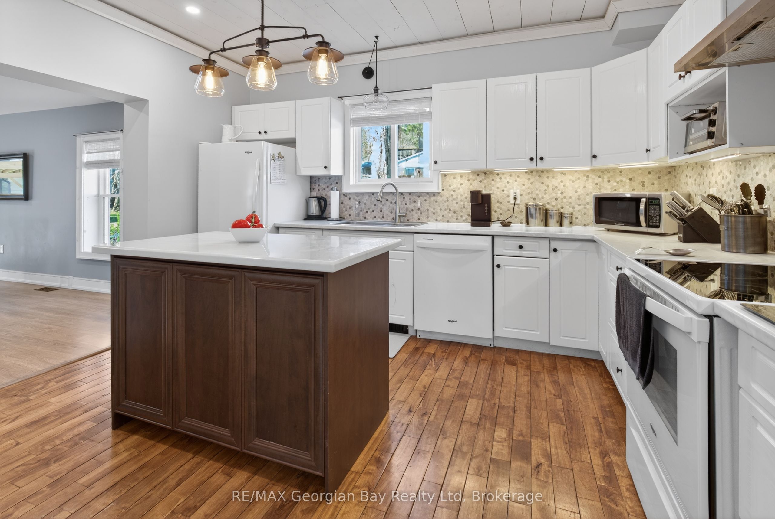 Listing 26060 Image
