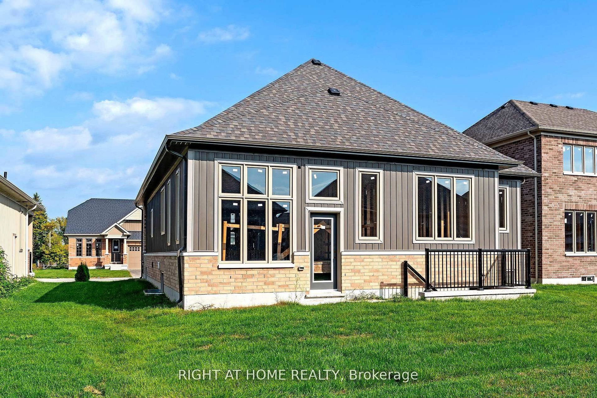 Listing 13926 Image