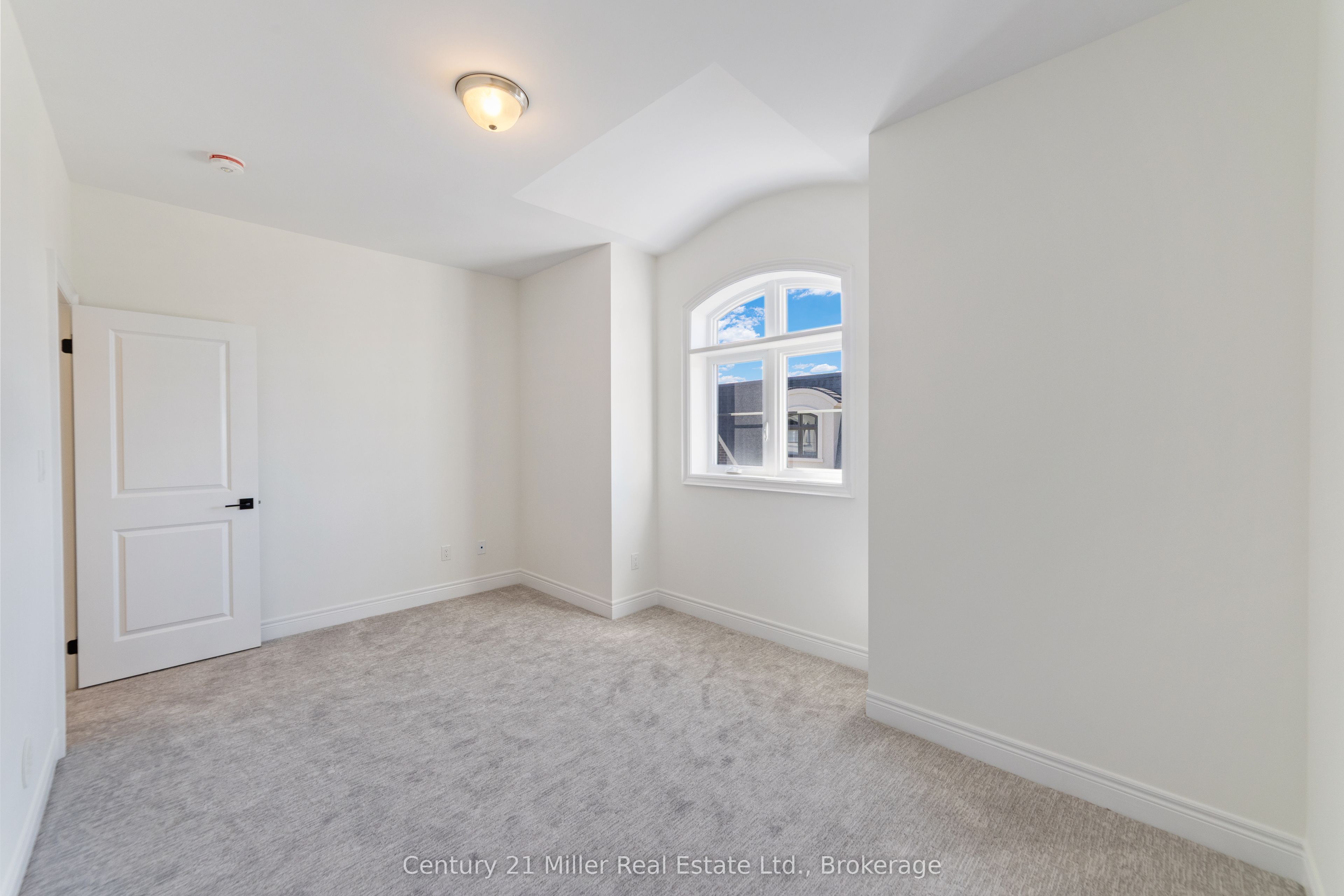 Listing 26014 Image