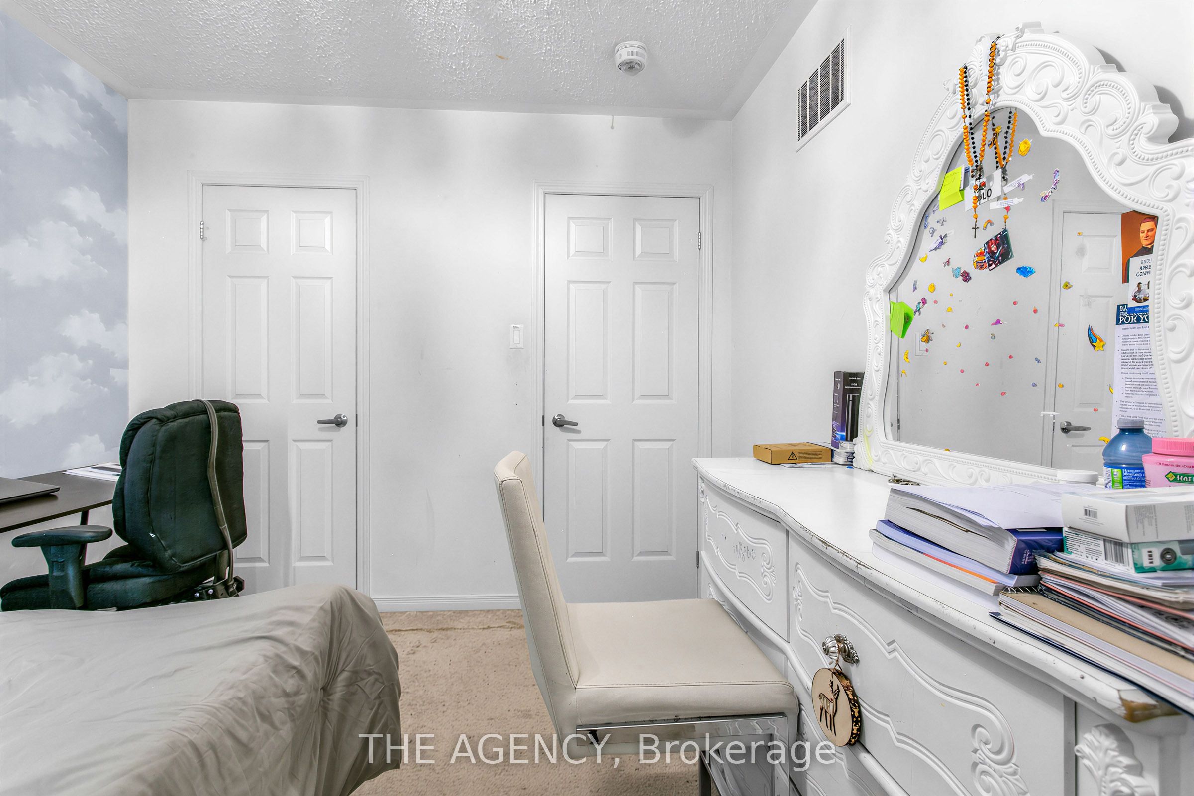 Listing 8399 Image