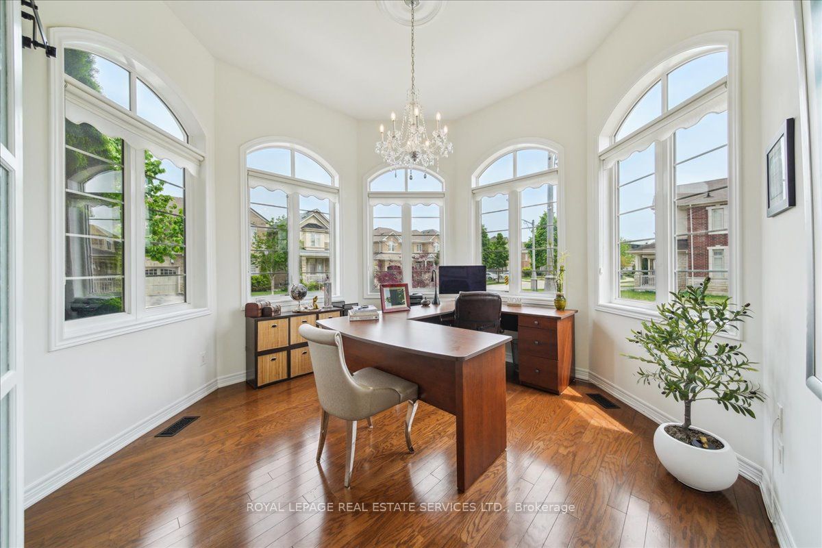 Listing 9810 Image