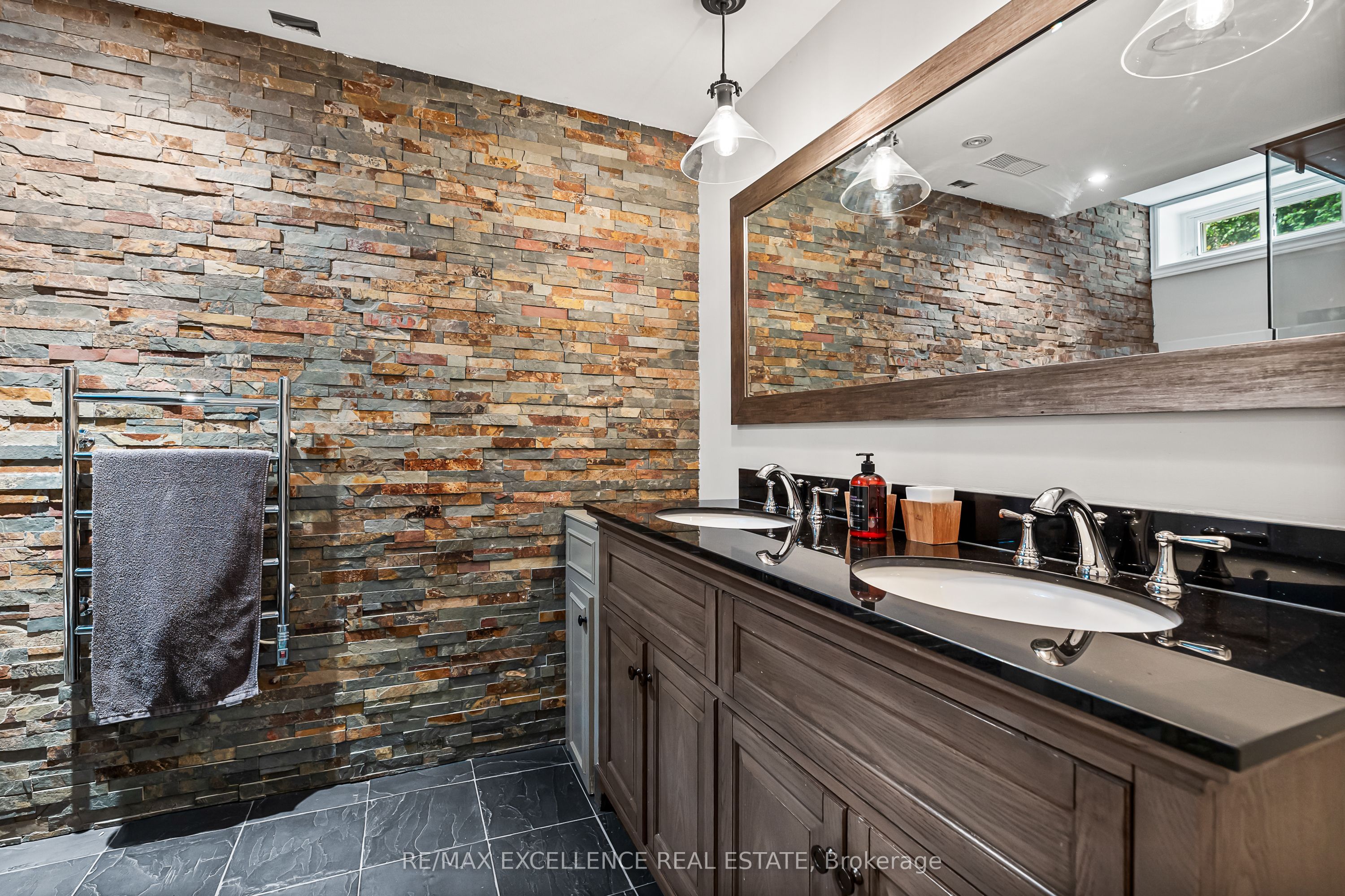 Listing 1217 Image