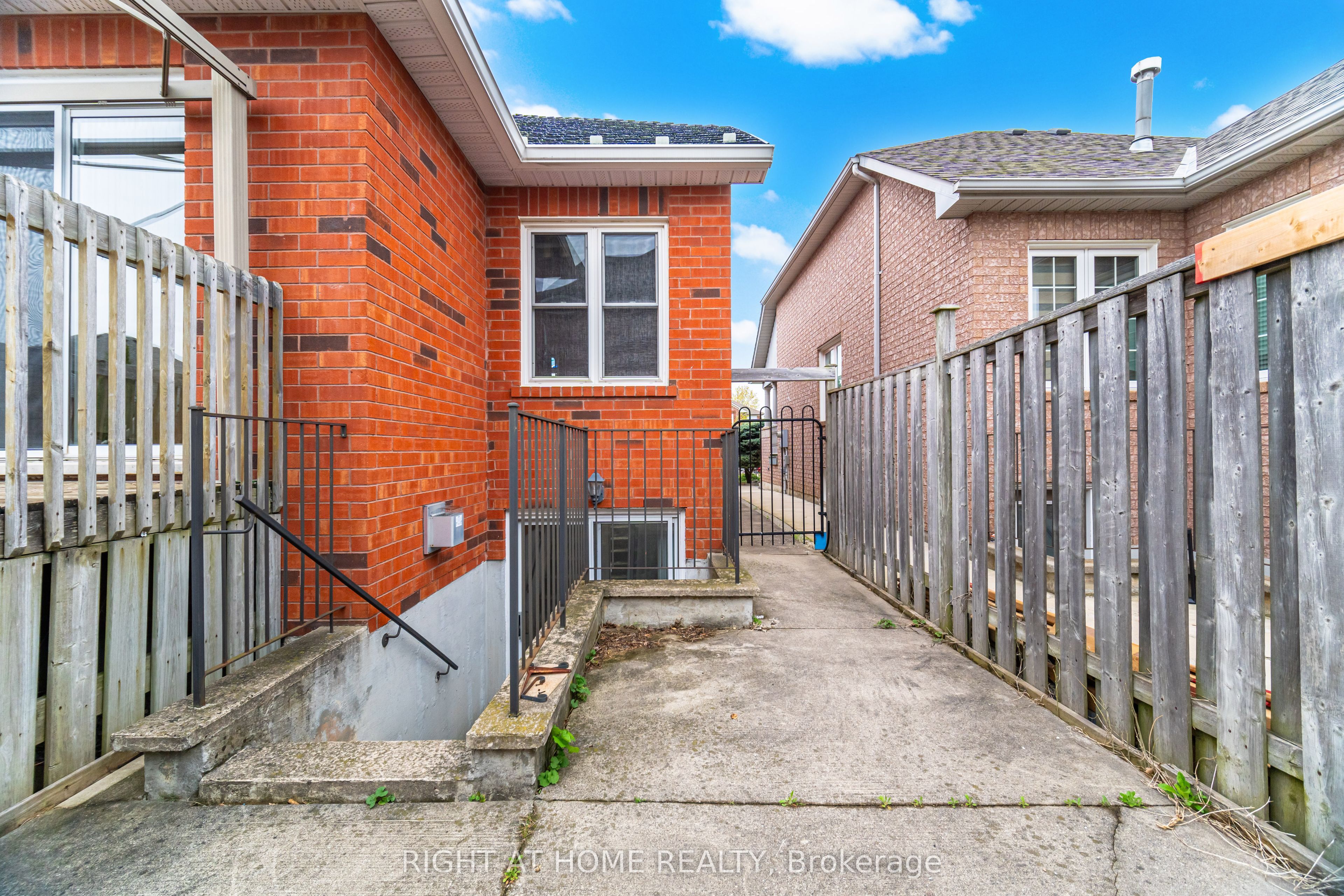 Listing 3270 Image