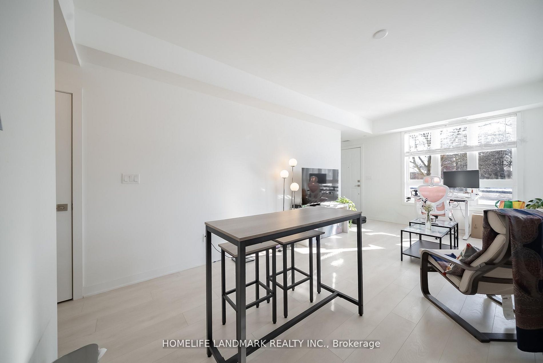 Listing 9404 Image