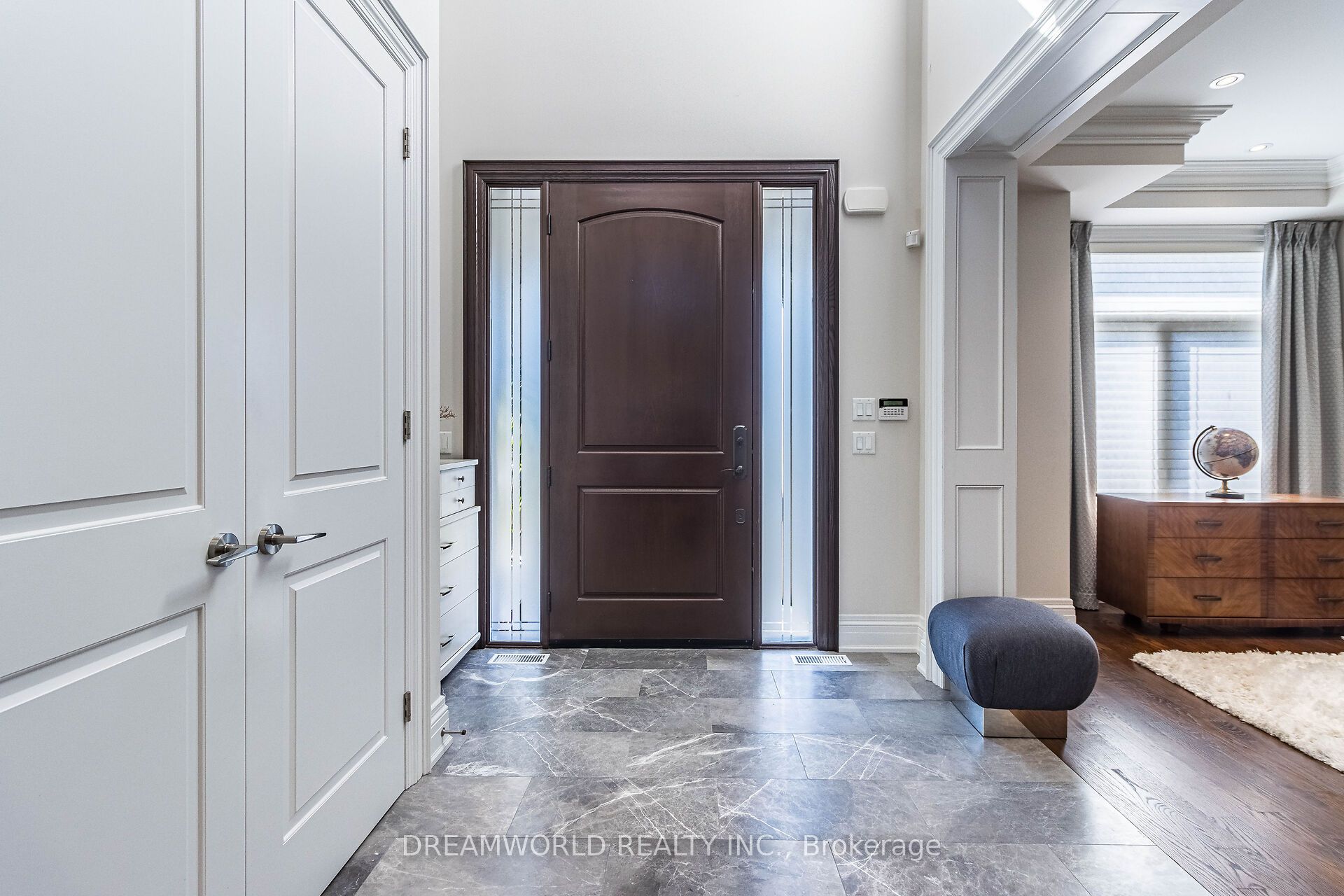Listing 28100 Image