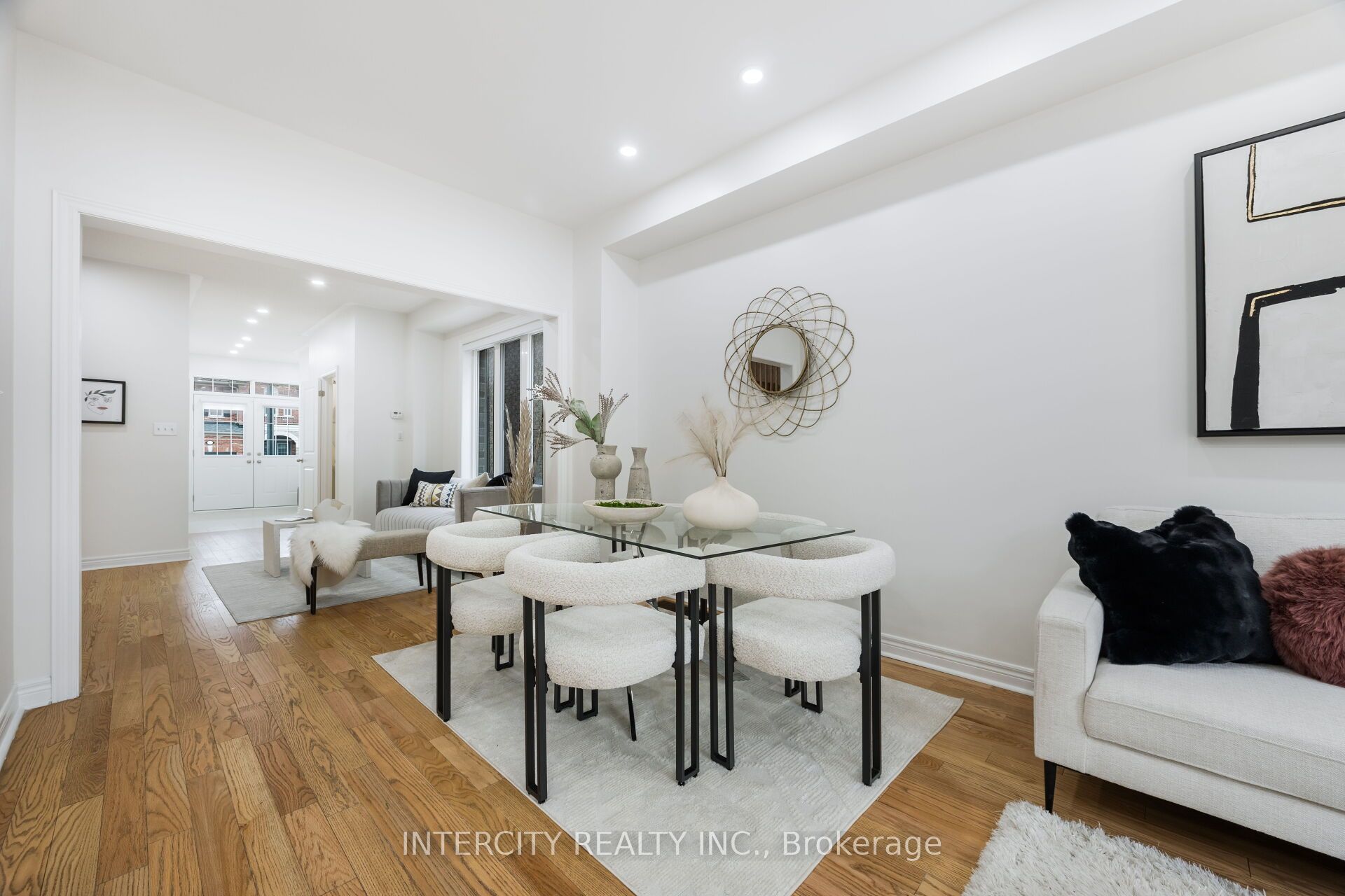 Listing 18543 Image
