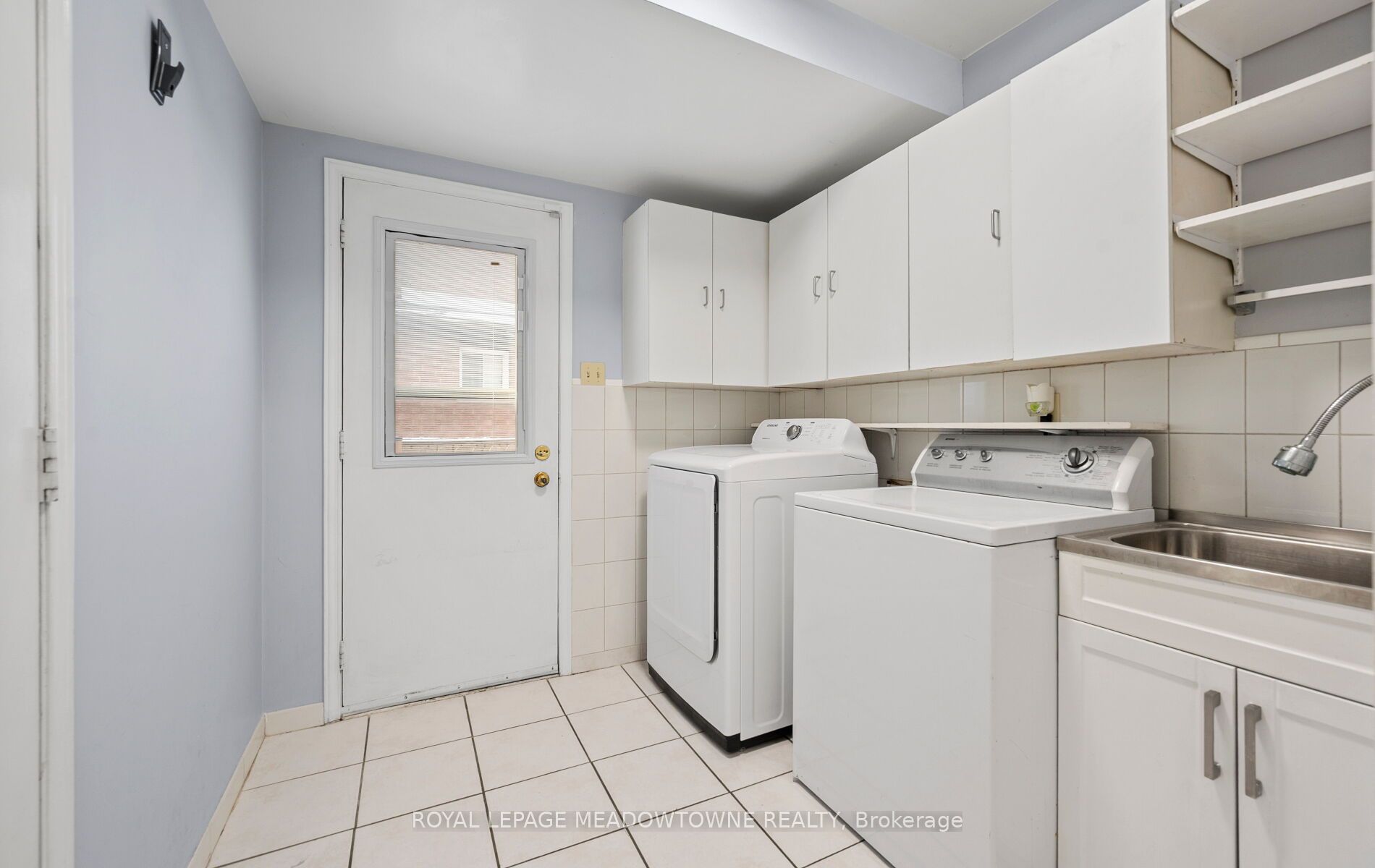 Listing 7464 Image