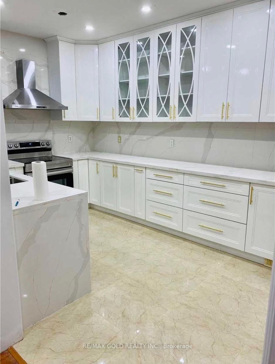 Listing 8040 Image