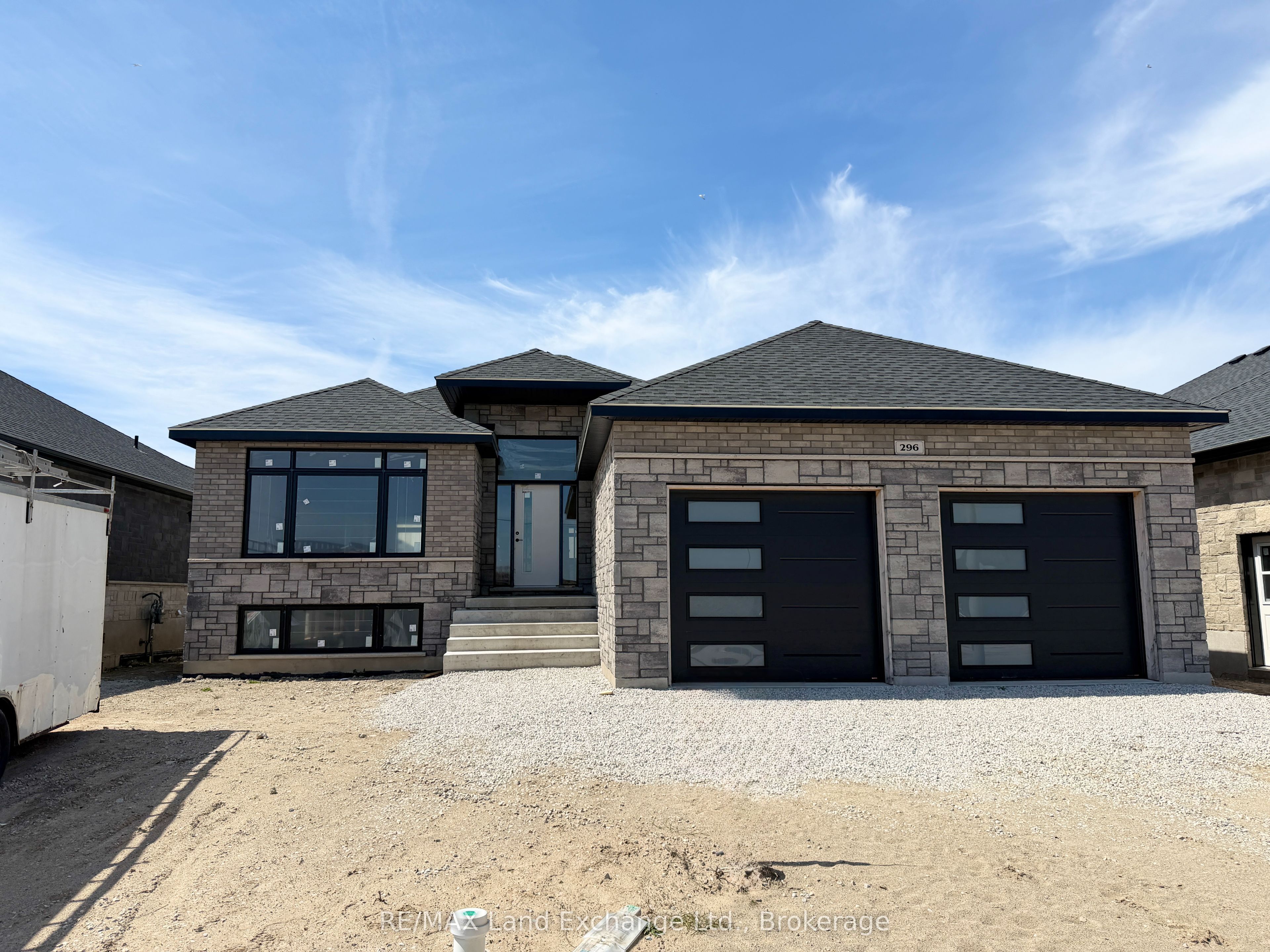 Listing 14102 Image