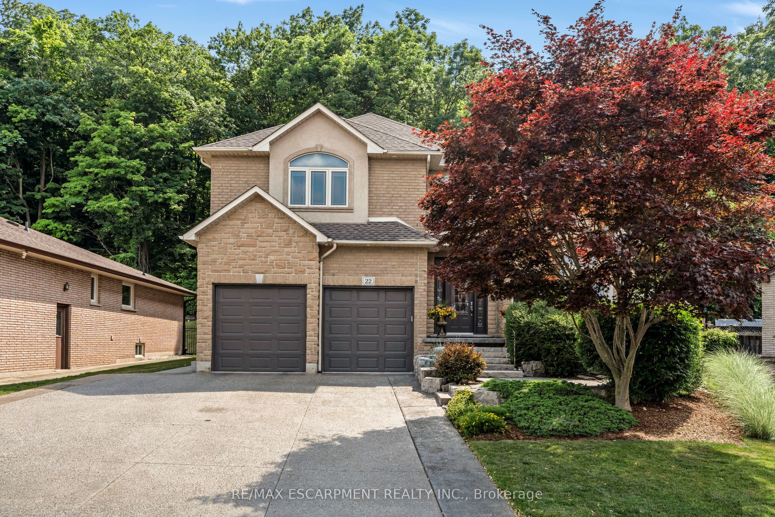 Listing 8582 Image
