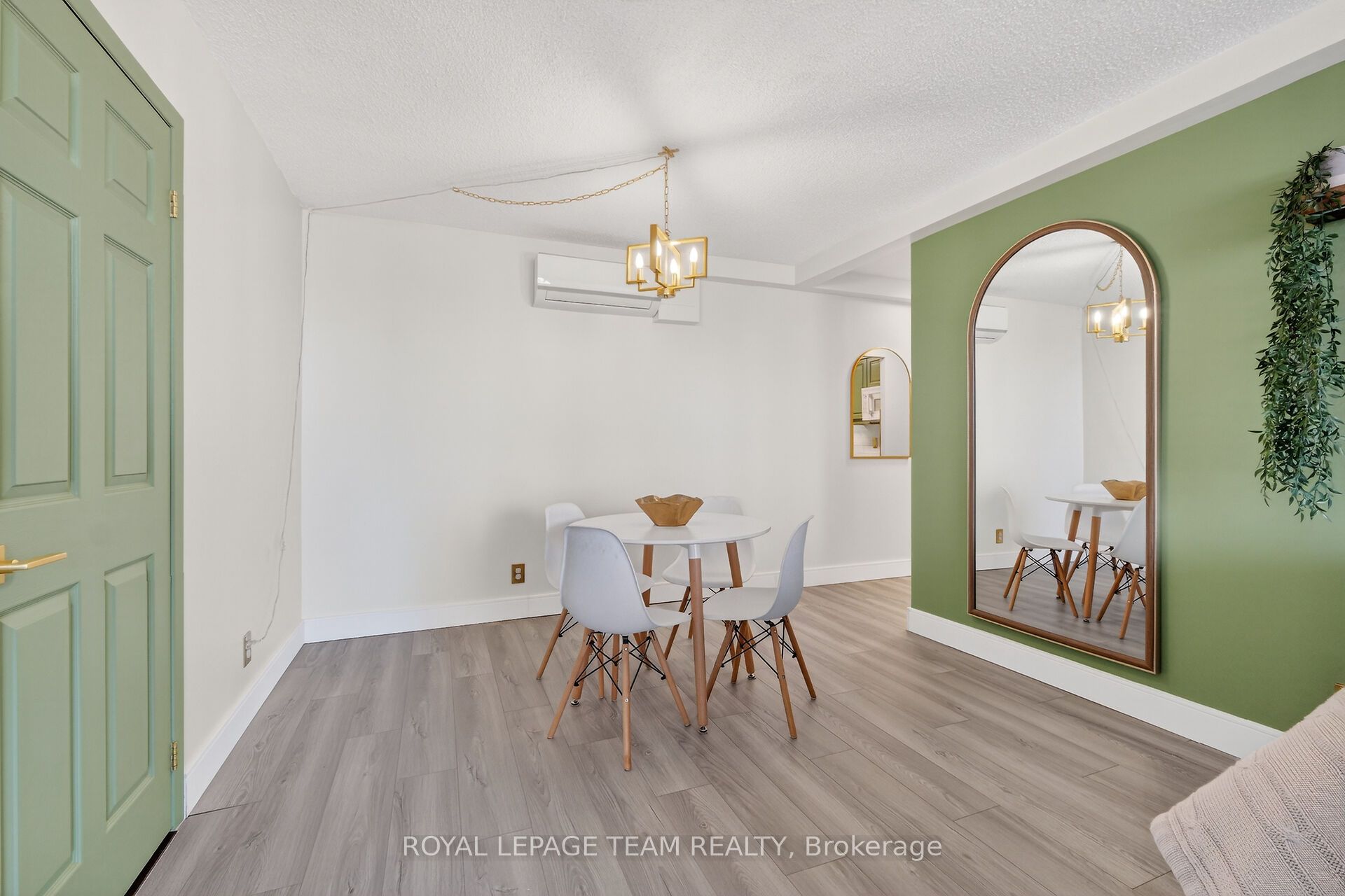 Listing 29040 Image