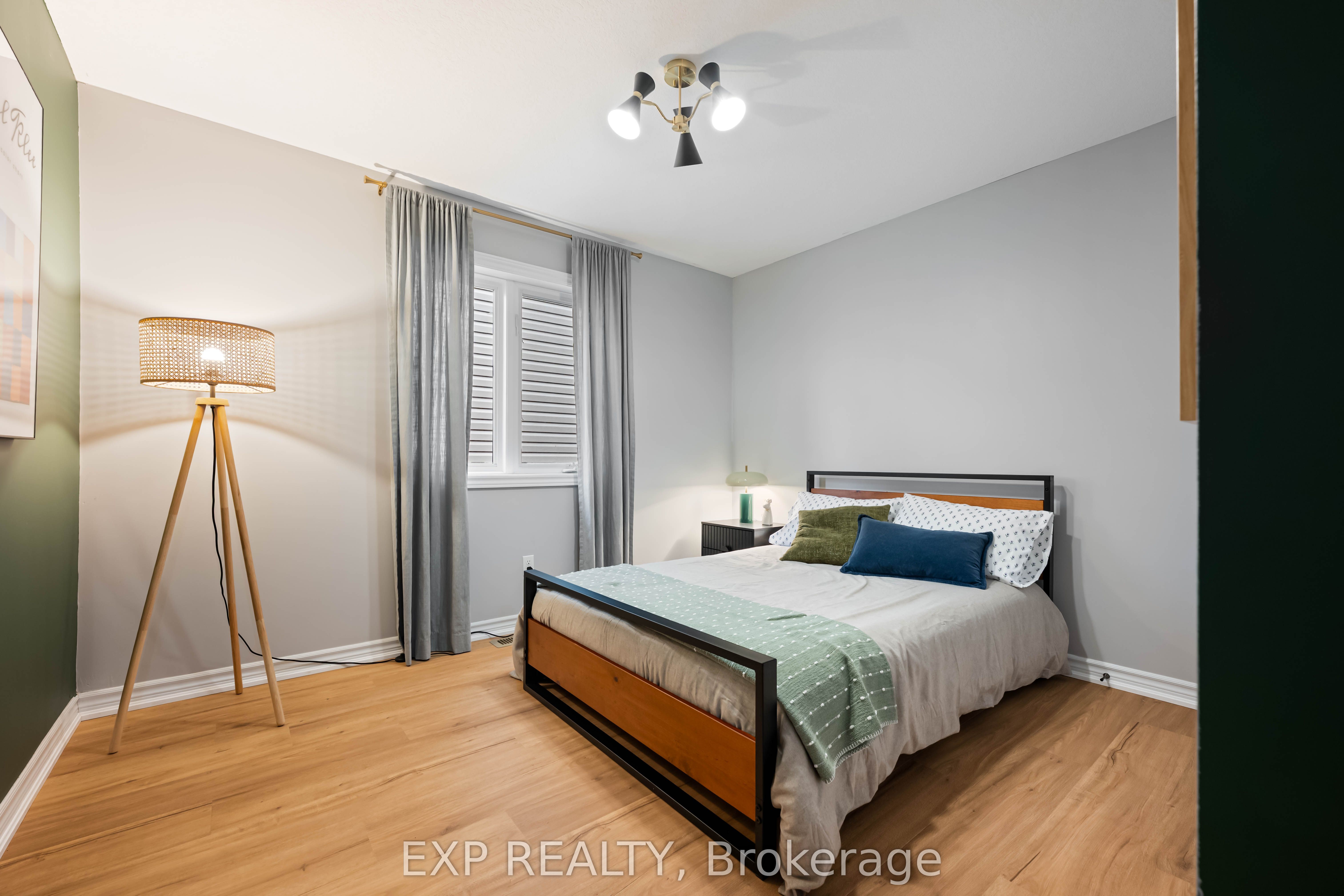 Listing 13976 Image