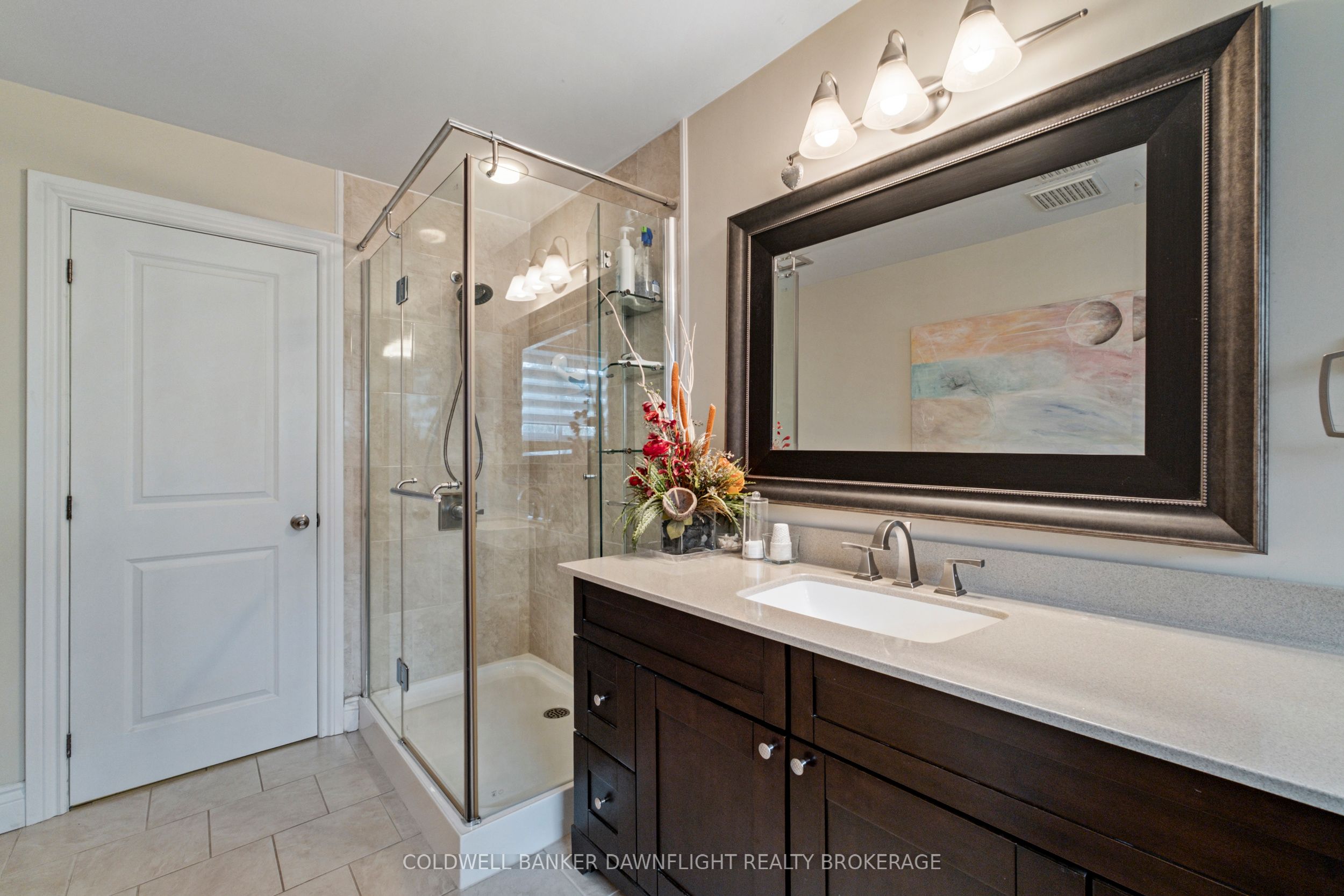 Listing 22215 Image