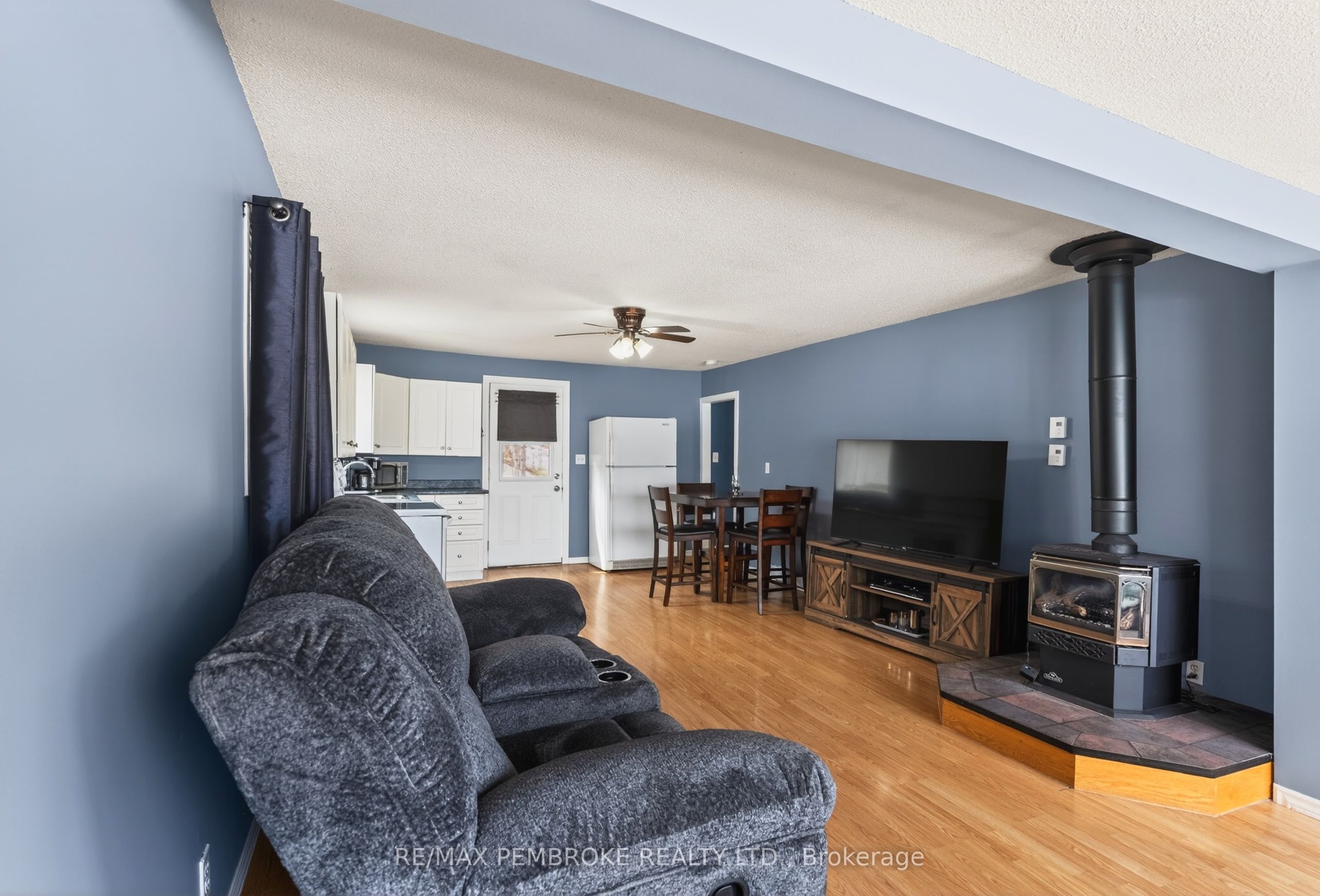 Listing 3305 Image
