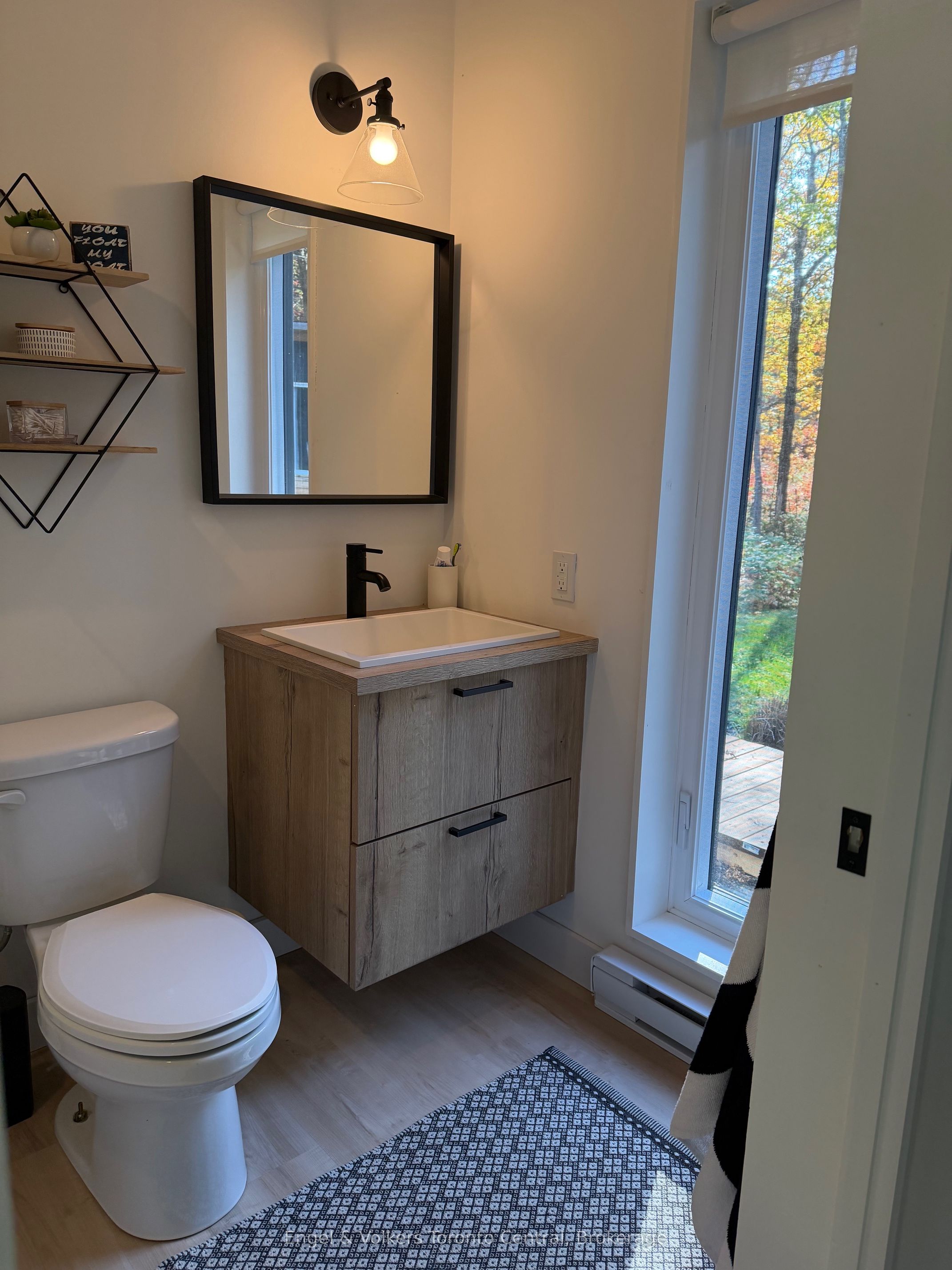 Listing 7166 Image