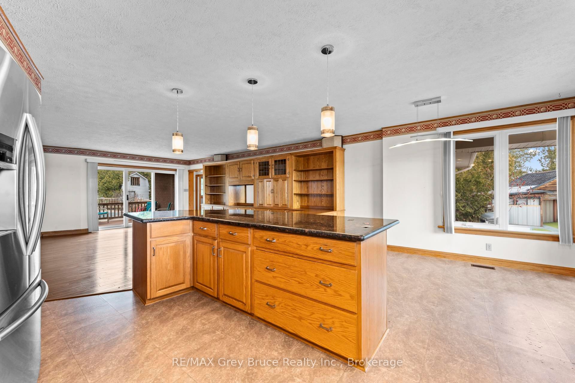 Listing 17111 Image