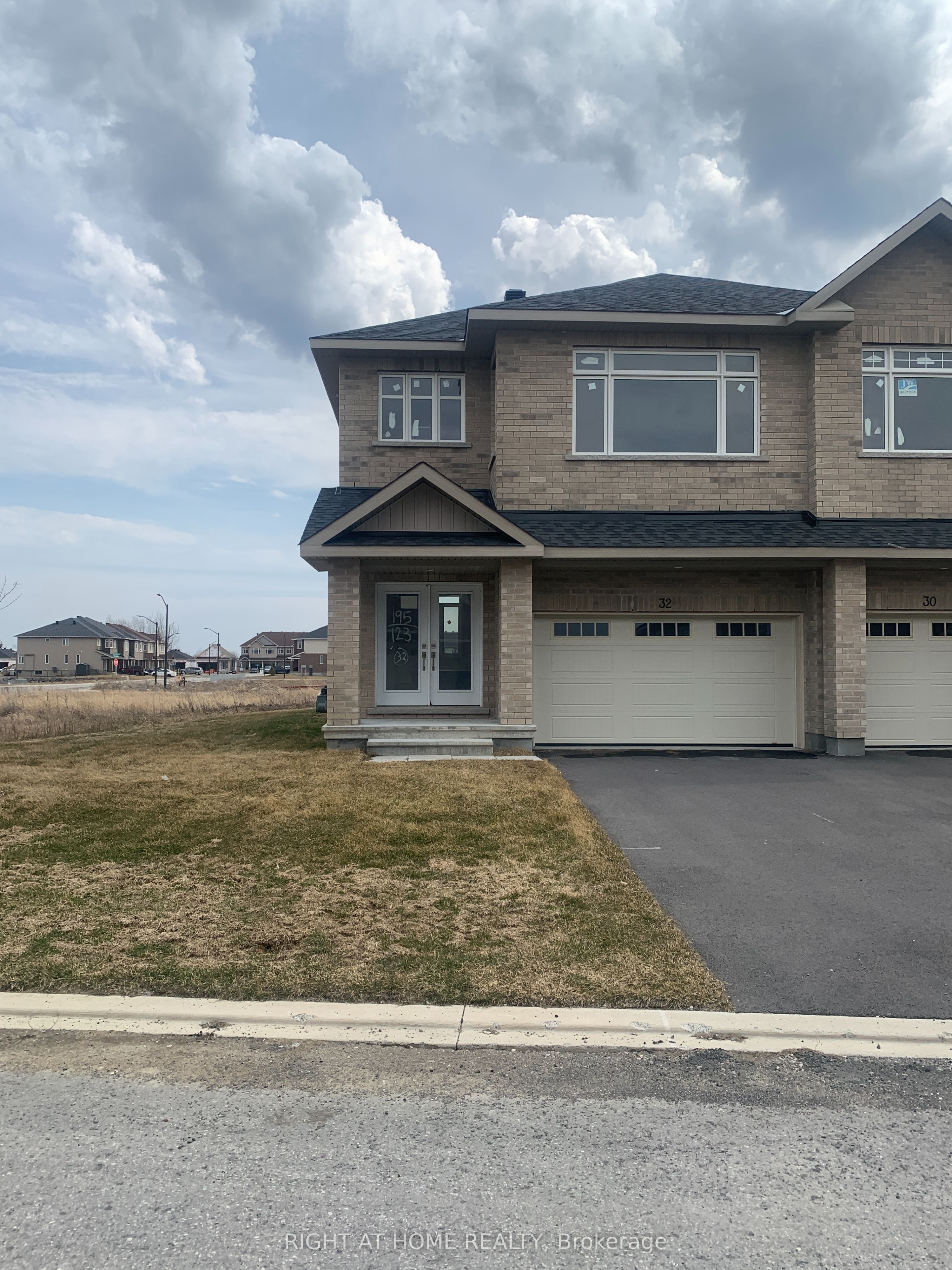 Listing 11840 Image