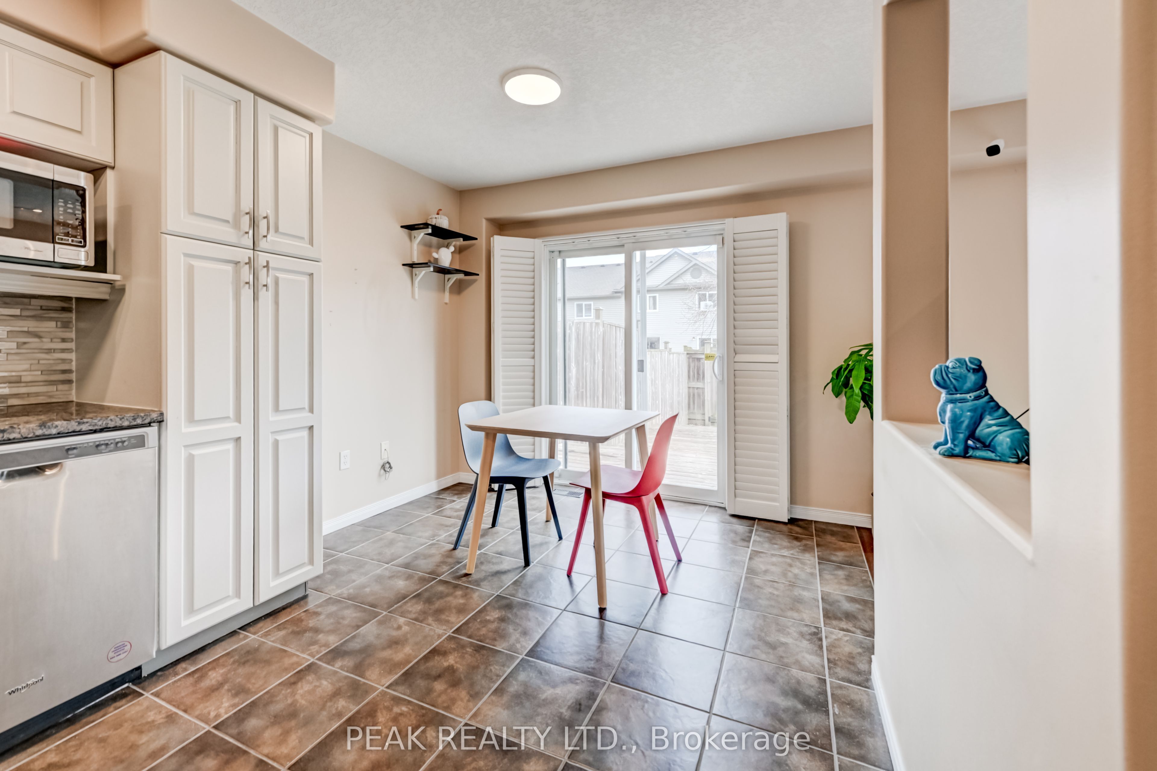 Listing 9206 Image