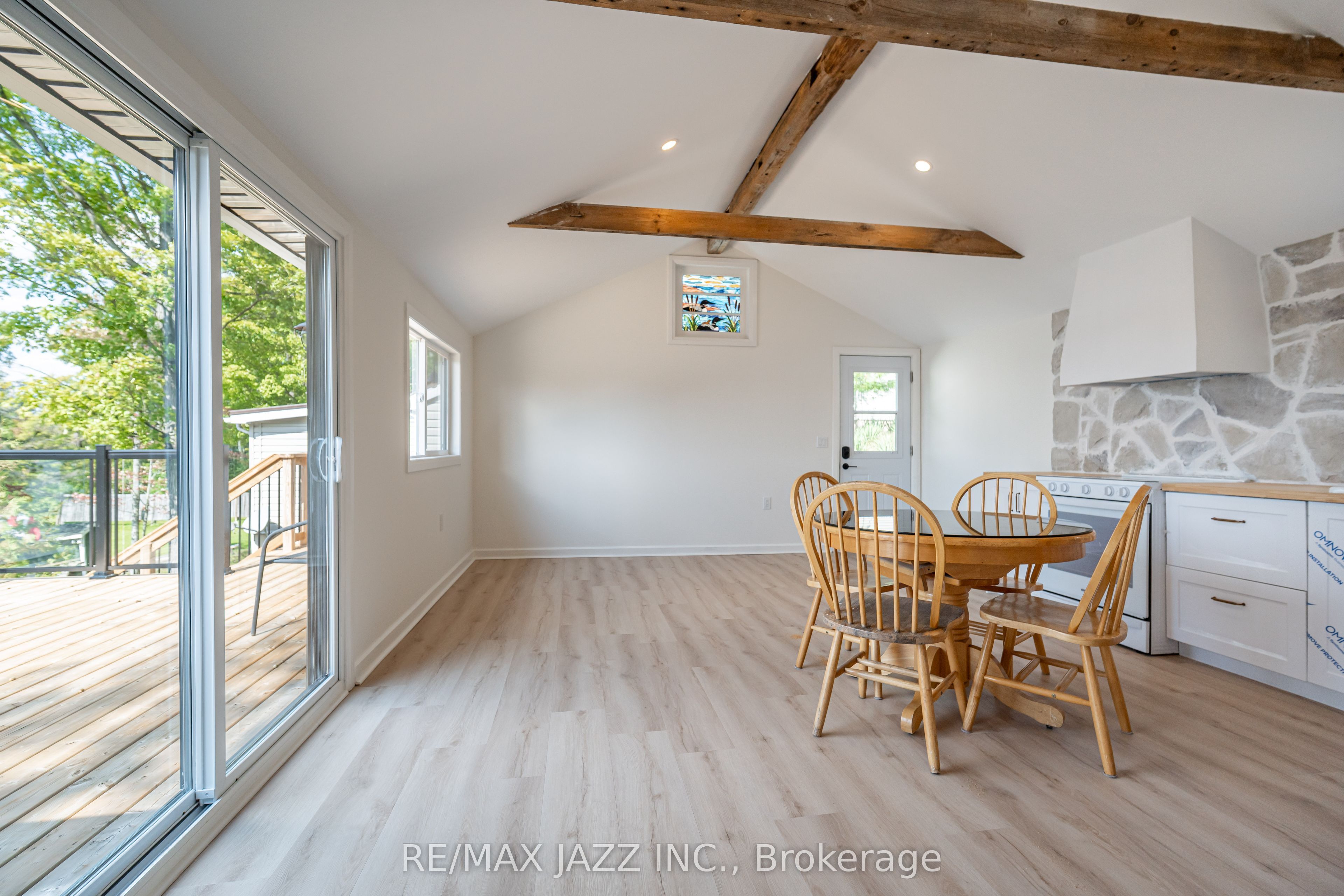 Listing 12508 Image