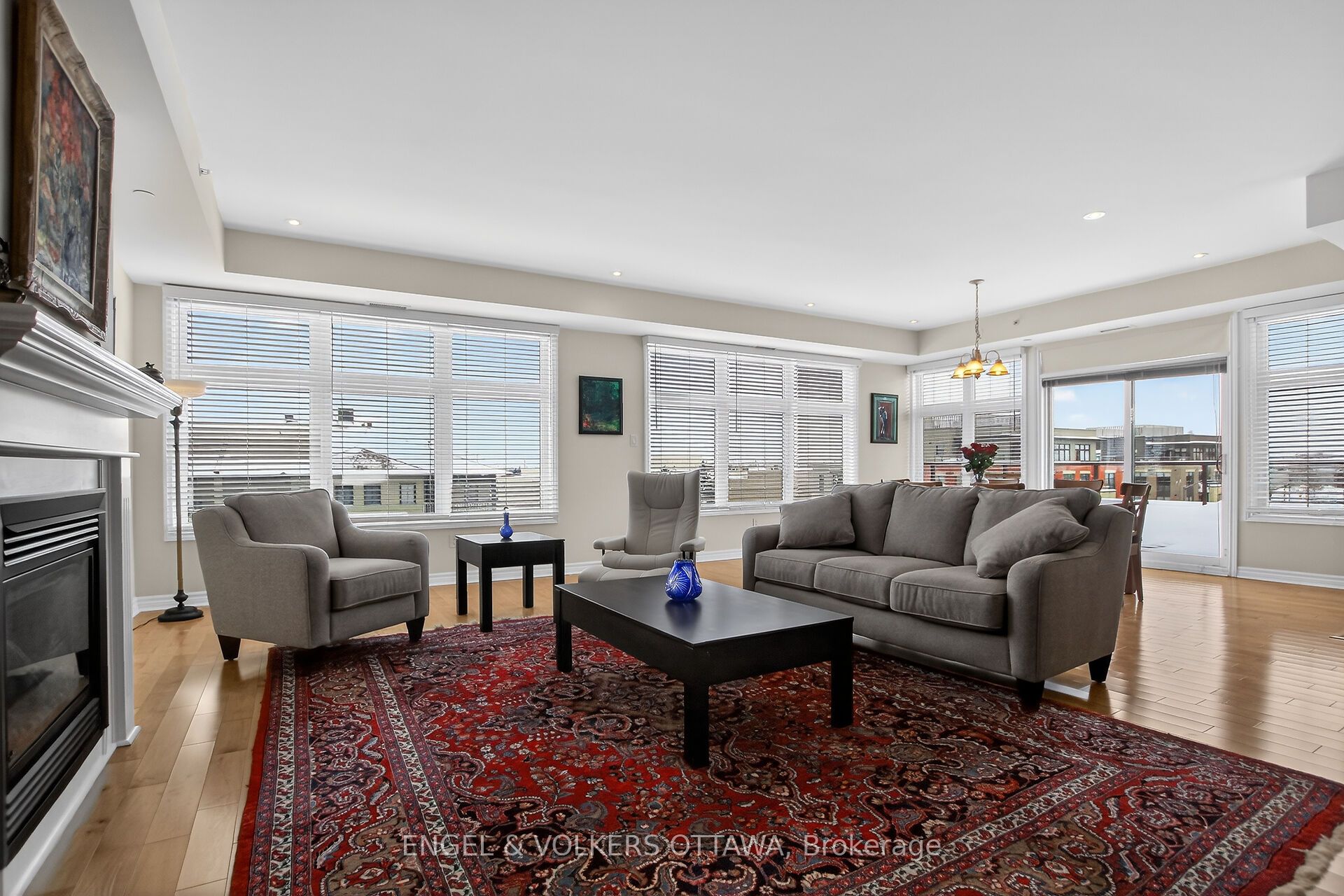 Listing 24120 Image