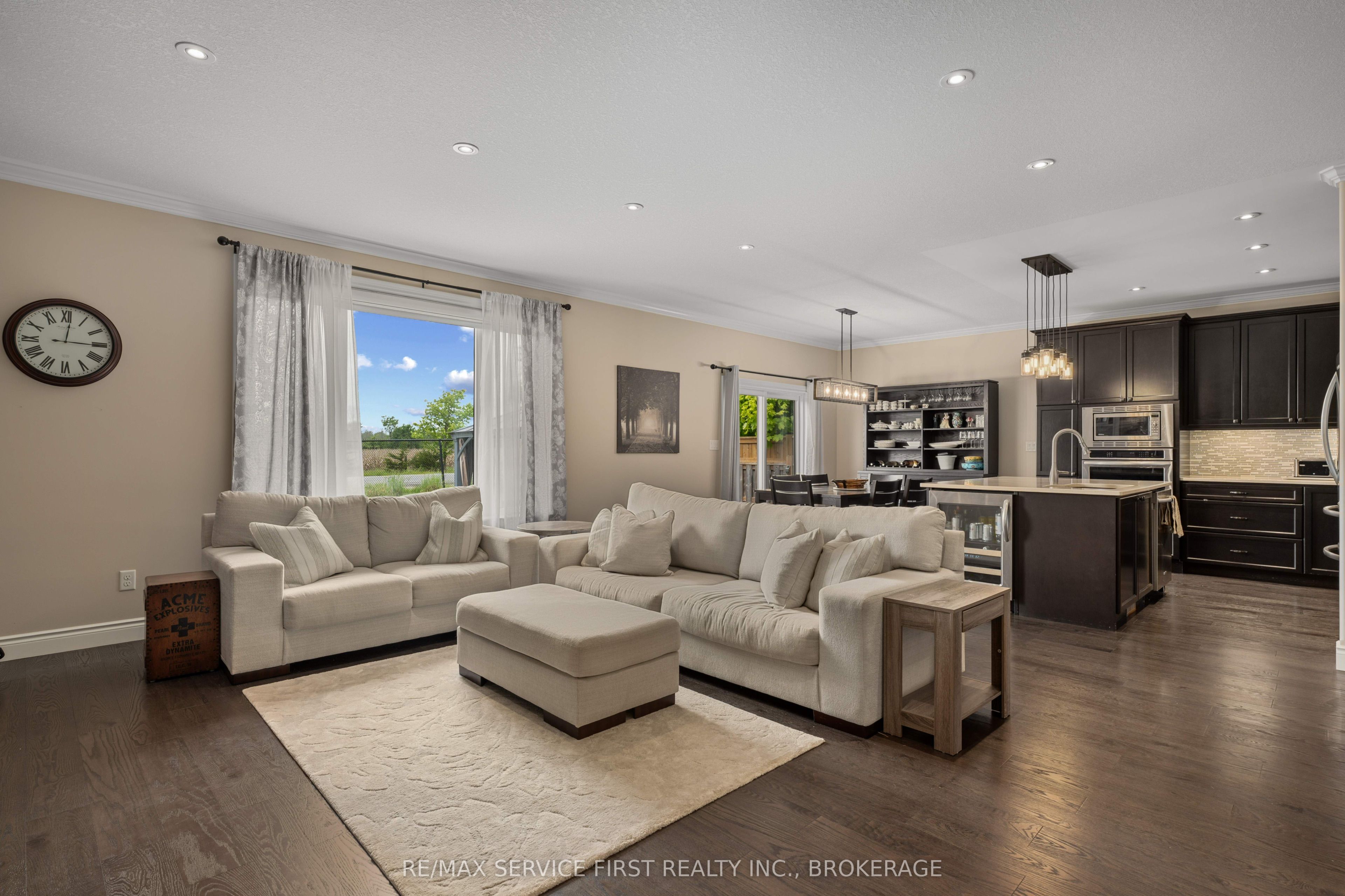 Listing 10755 Image