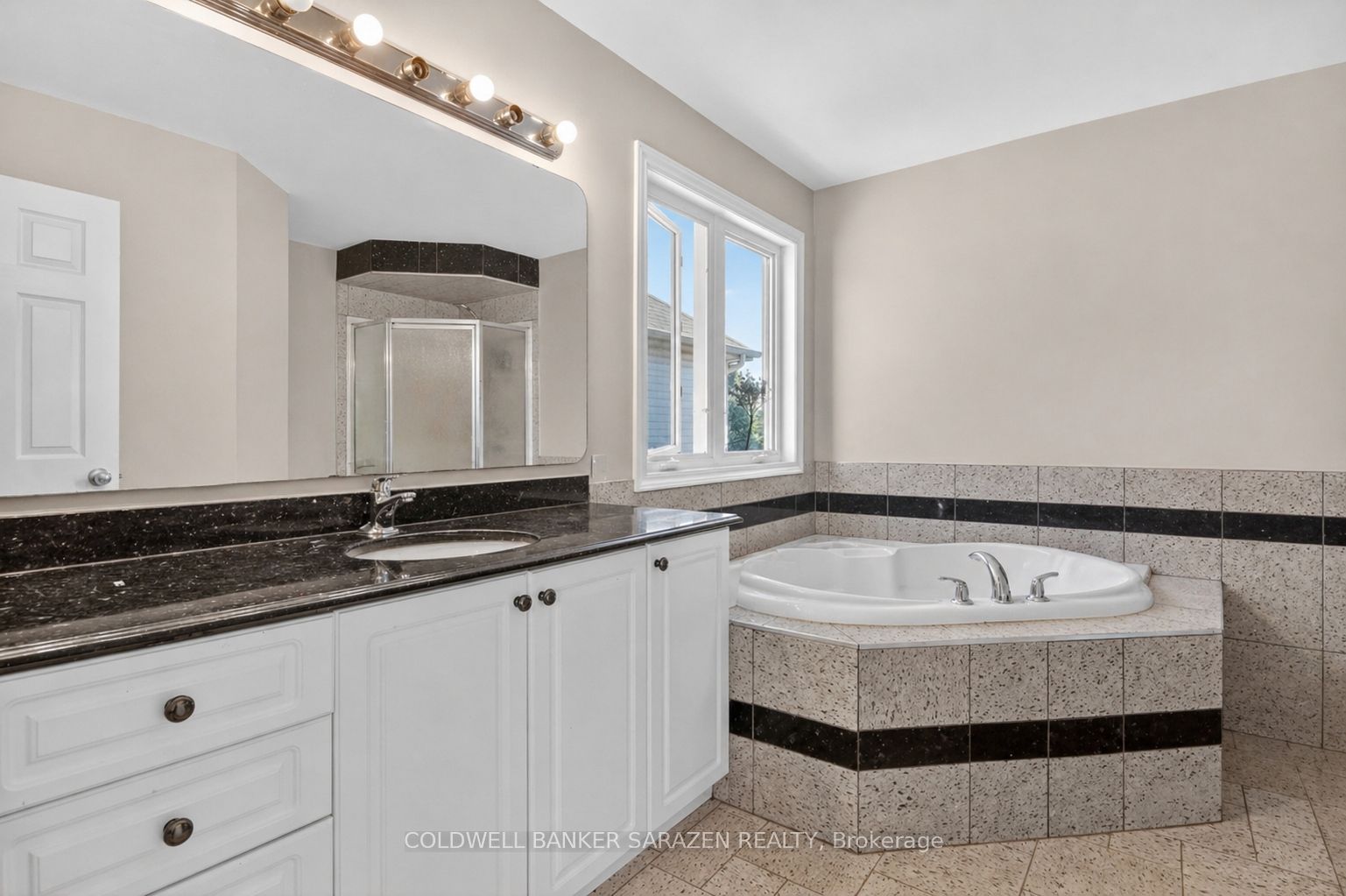 Listing 12798 Image