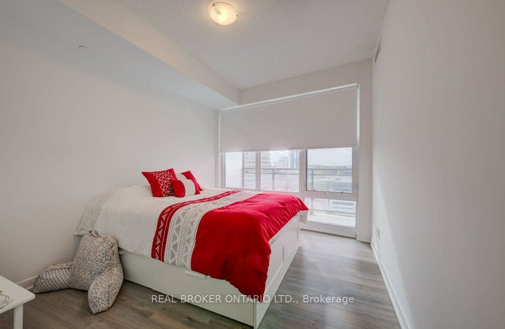 Listing 6992 Image