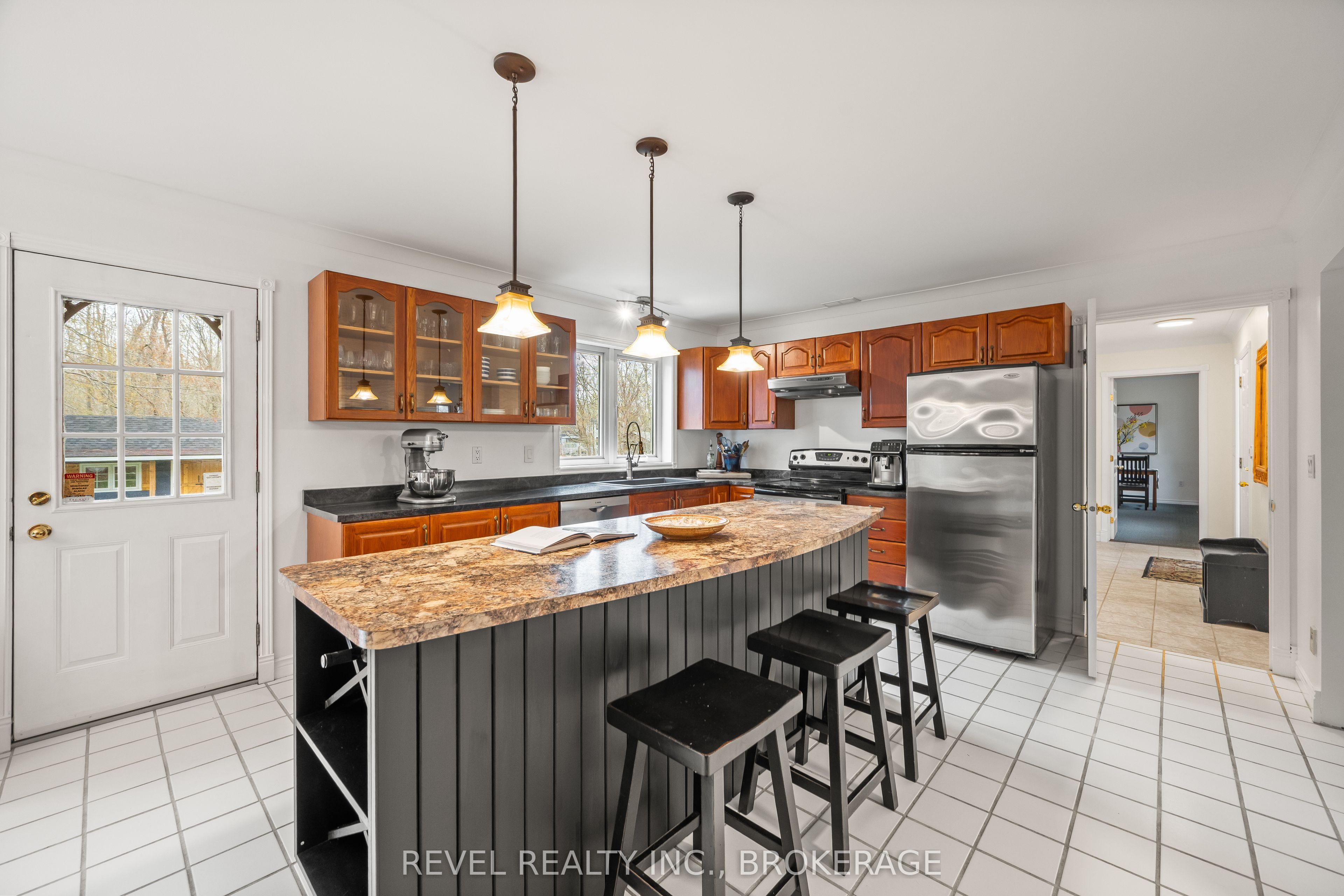 Listing 12060 Image