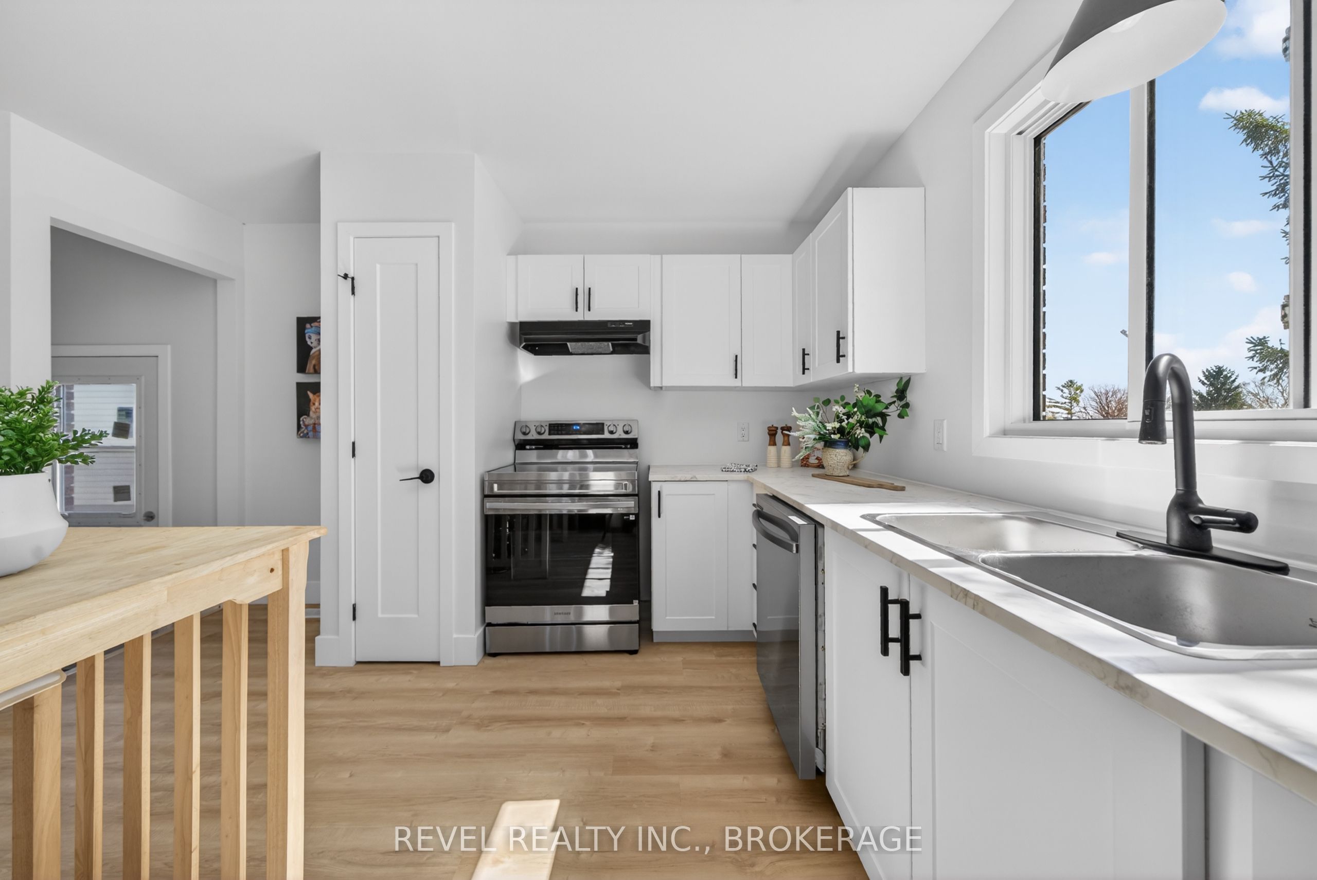 Listing 18782 Image