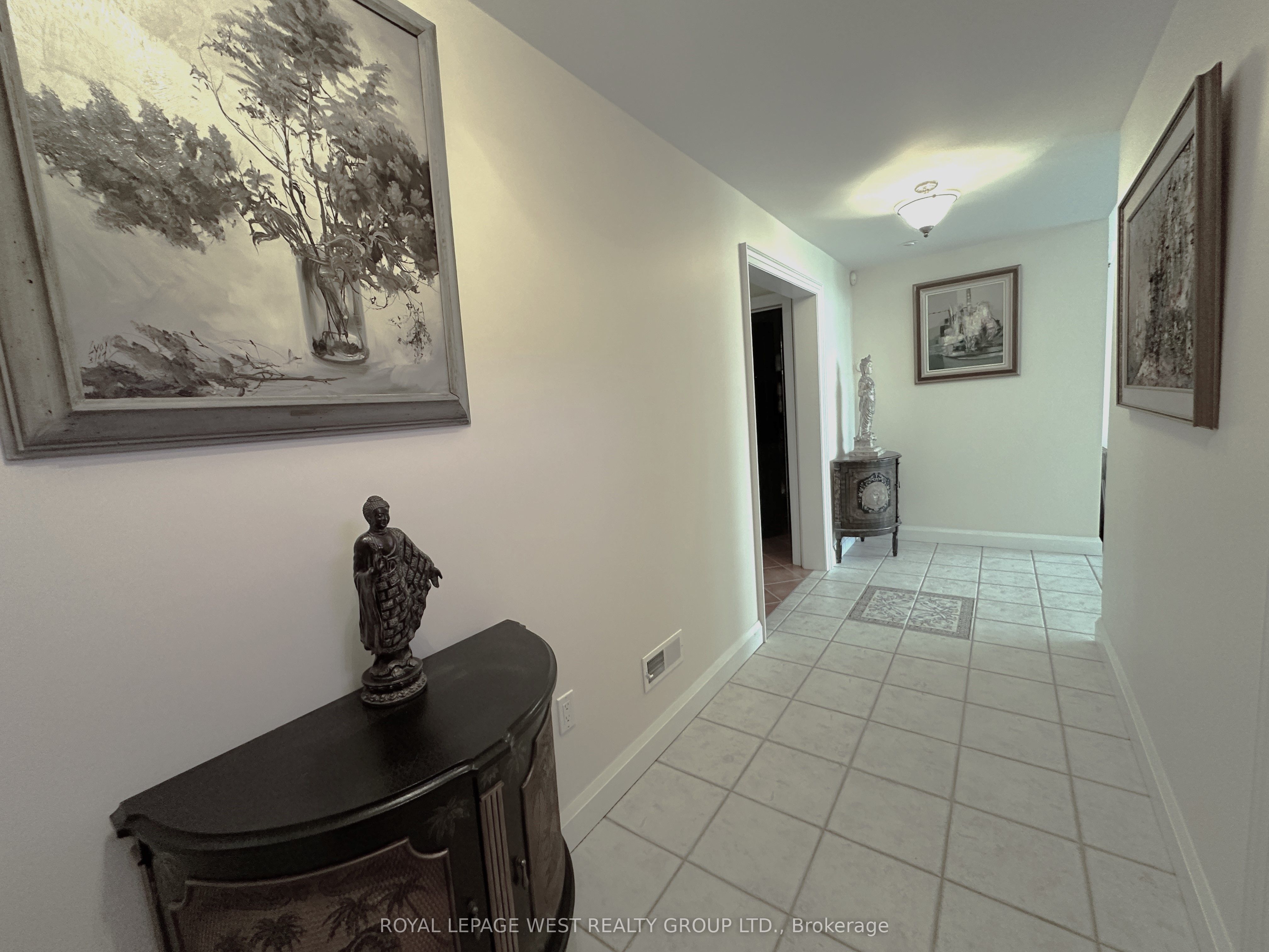 Listing 7806 Image
