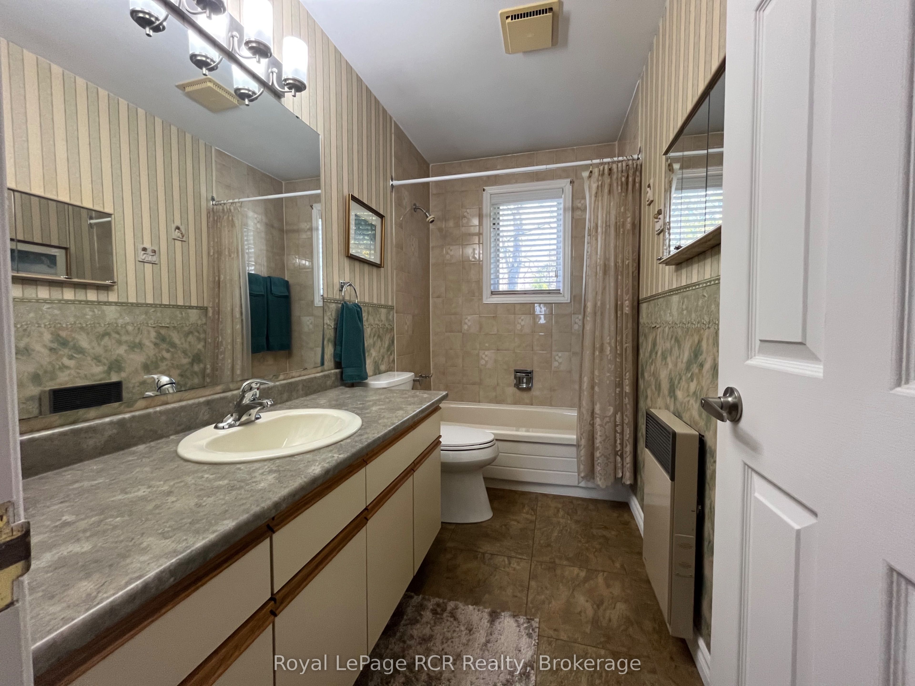 Listing 8607 Image