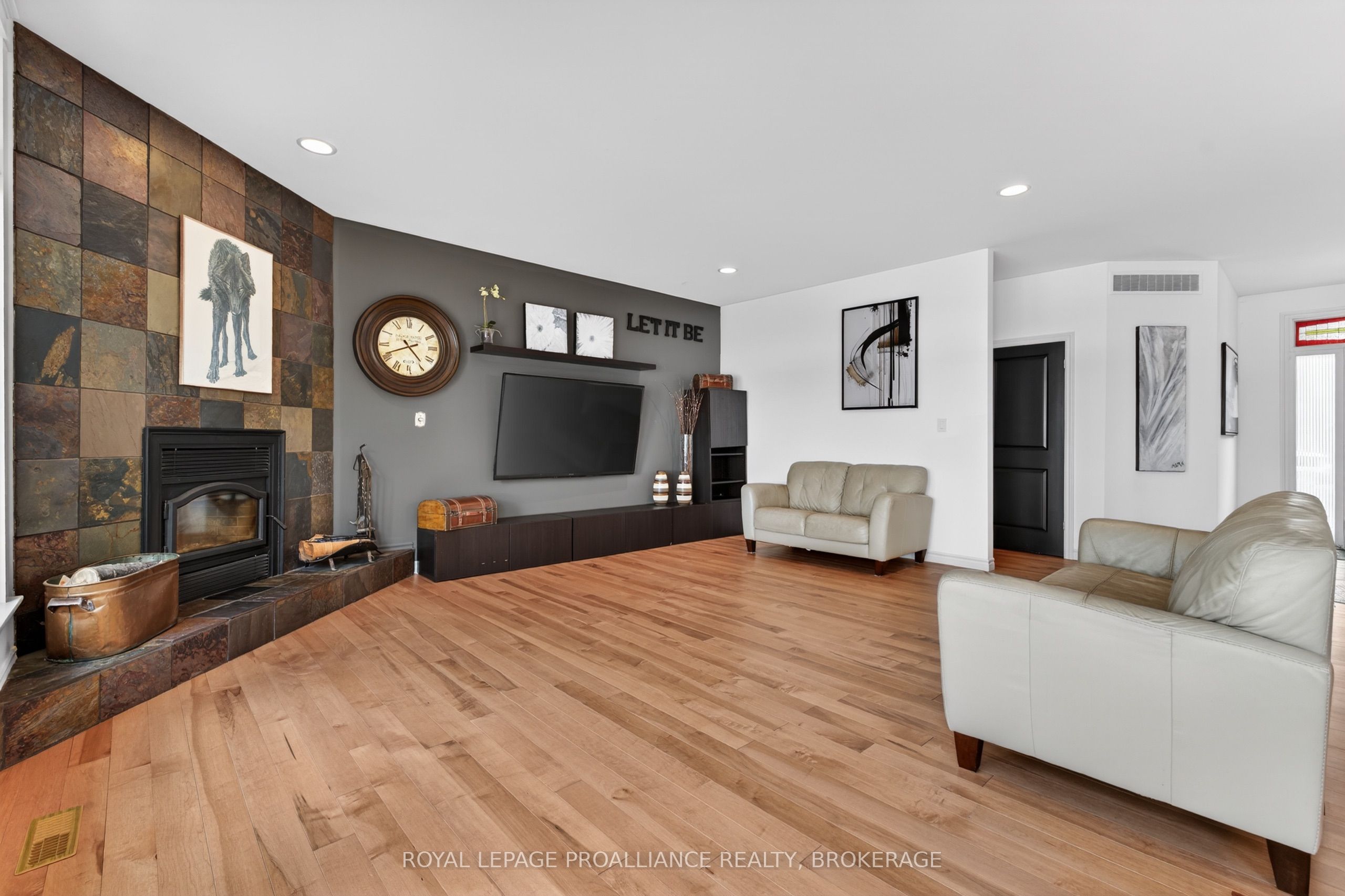 Listing 17211 Image